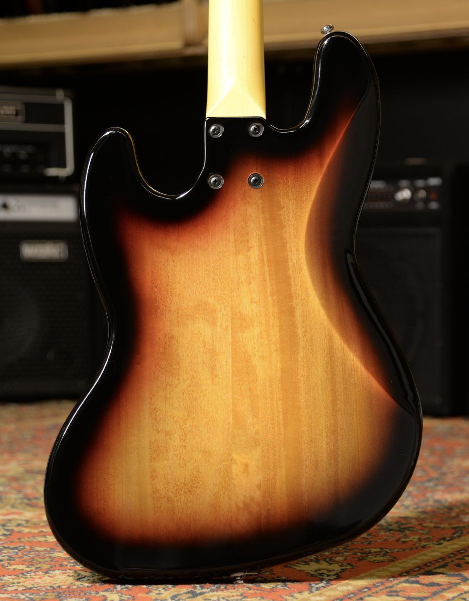 Бас-гитара G&L Tribute JB 3-Tone Sunburst MP Ash/Poplar - купить в "Гитарном Клубе"