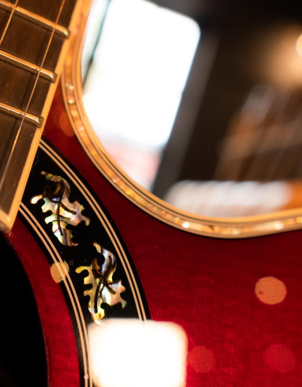 Электроакустическая гитара Ovation C2079AX-CCB Custom Legend Deep Contour Cutaway Cherry Cherry Burs - купить в "Гитарном Клубе"