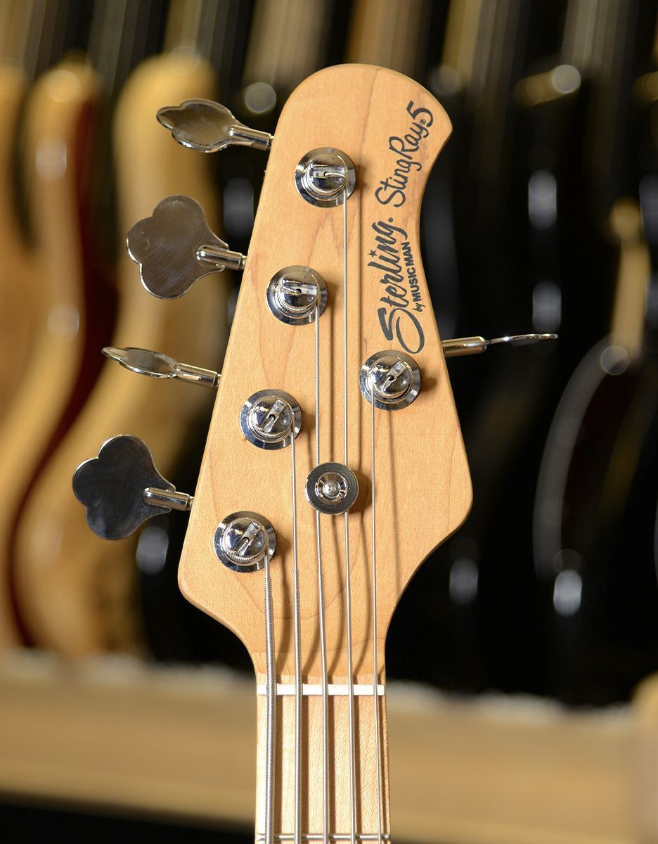 Бас-гитара Sterling by MusicMan RAY35 Island Burst - купить в "Гитарном Клубе"