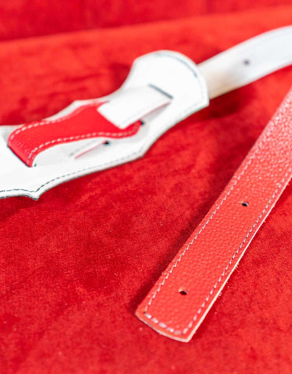 Ремень для гитары Custom Shop - купить в "Гитарном Клубе"