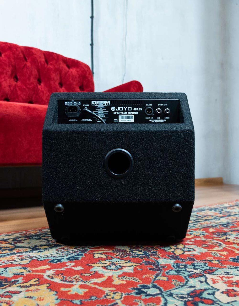 Комбоусилитель для бас-гитары JOYO JBA-35, 1х10, 35Вт - купить в "Гитарном Клубе"