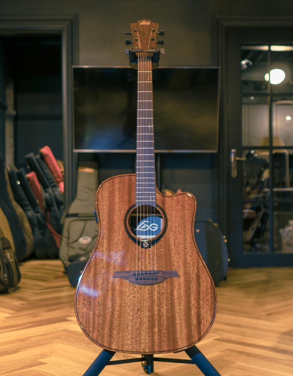 Электроакустическая гитара LAG GLA T98DCE - купить в "Гитарном Клубе"