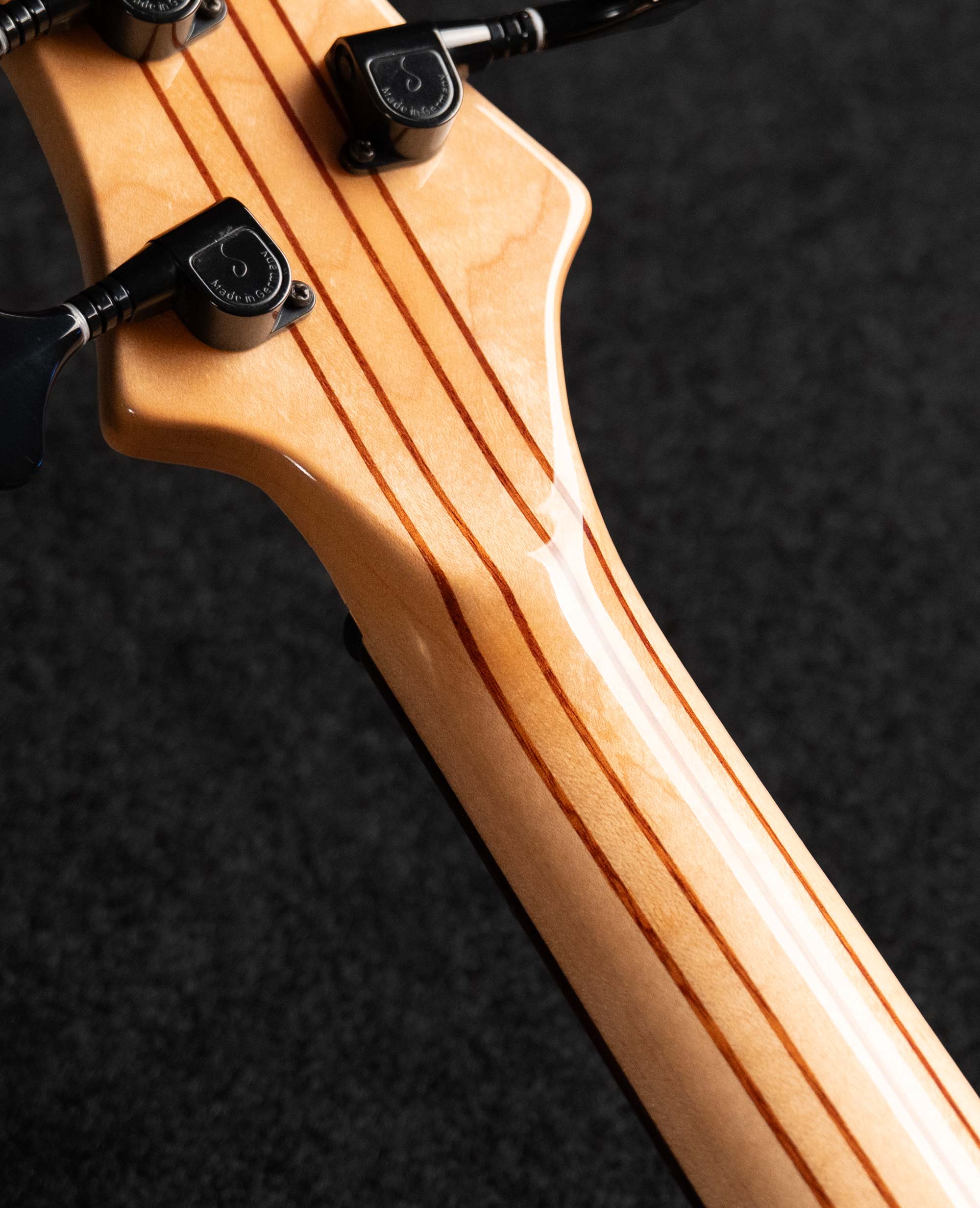 Бас-гитара Mayones Comodous 4 Classic Eye Poplar - купить в "Гитарном Клубе"