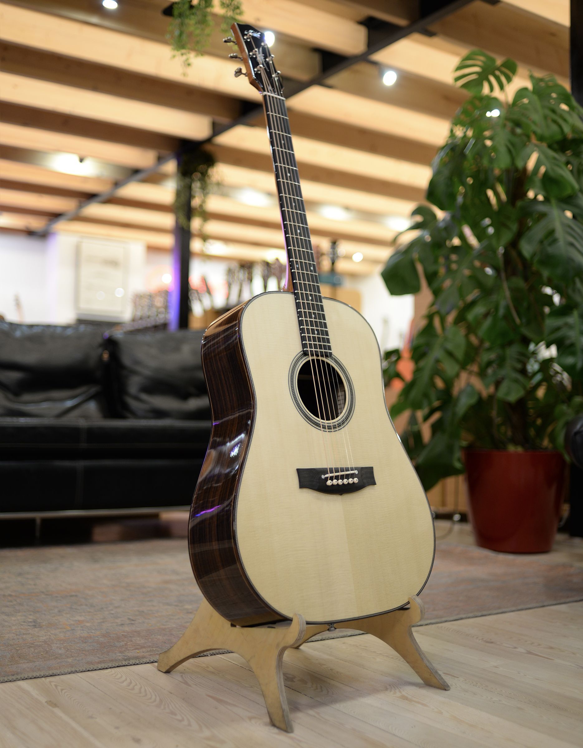 Акустическая гитара Maton Custom Shop Flatpicker - купить в "Гитарном Клубе"