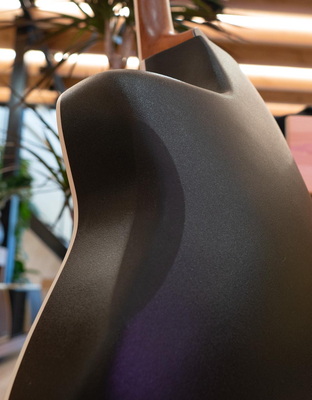 Электроакустическая гитара Ovation CS24-4 Celebrity Standard Mid-Depth Natural - купить в "Гитарном Клубе"