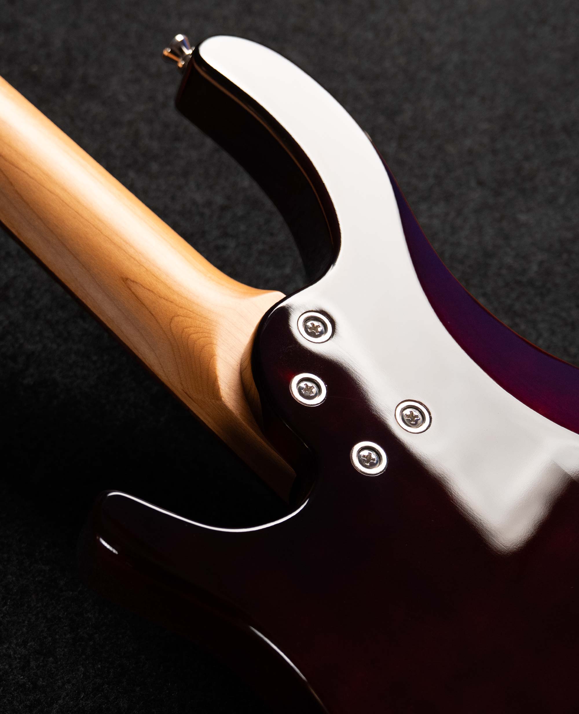 Бас-гитара уменьшенная Flight Mini Bass TBL - купить в "Гитарном Клубе"