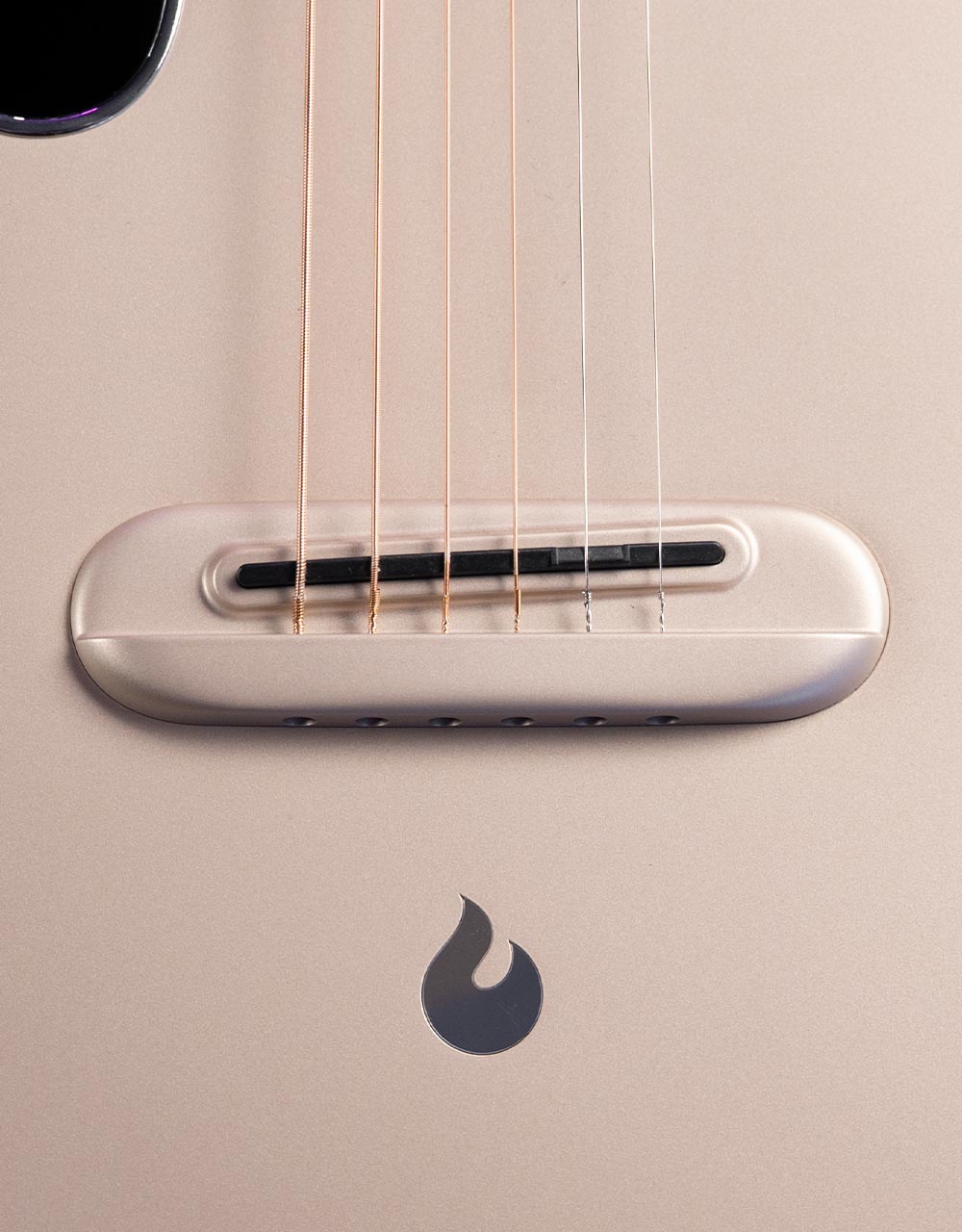 Трансакустическая гитара Lava Me-4 Gold Space 36” - купить в "Гитарном Клубе"