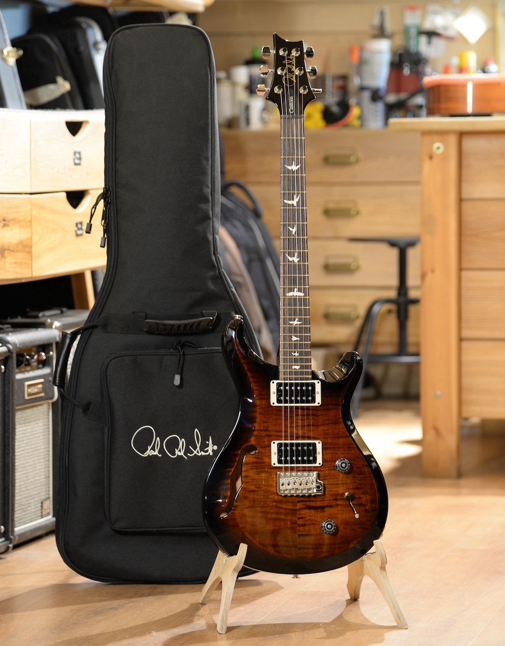 Электрогитара PRS S2 CUSTOM 22 SEMI-HOLLOW BURNT AMBER BURST - купить в "Гитарном Клубе"