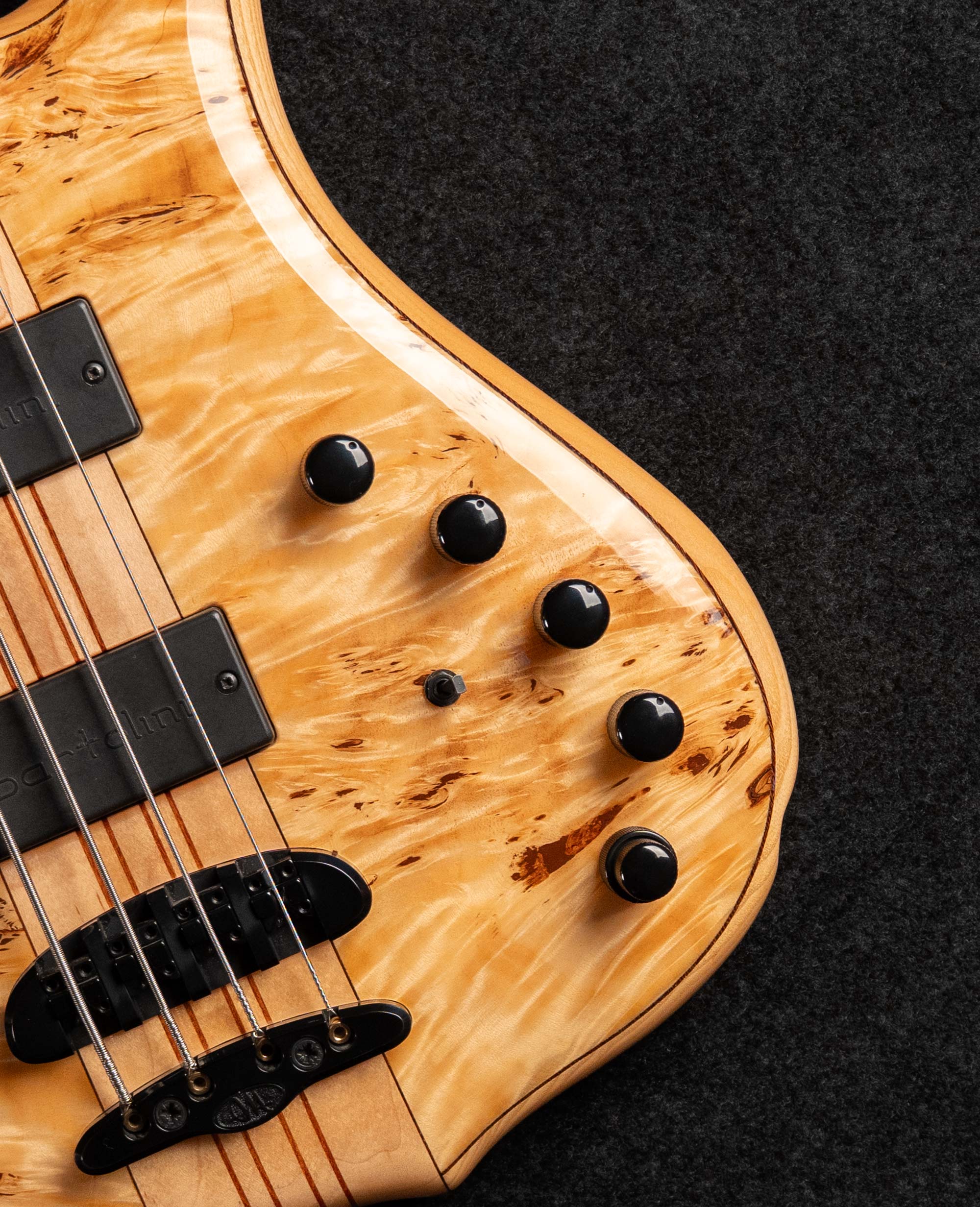 Бас-гитара Mayones Comodous 4 Classic Eye Poplar - купить в "Гитарном Клубе"