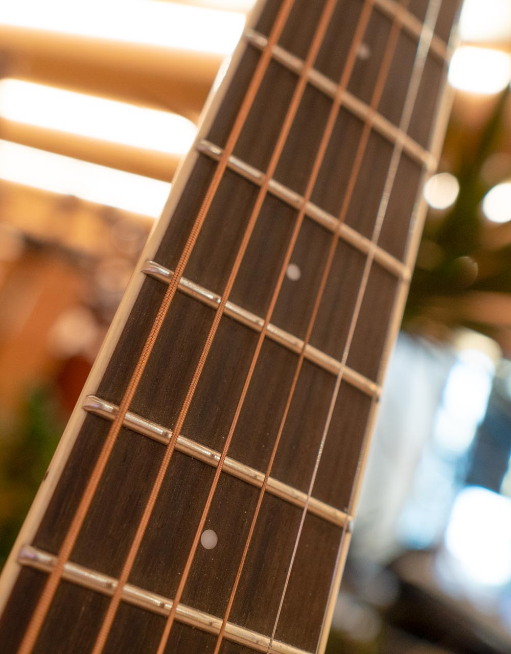 Электроакустическая гитара Ovation CS24-4 Celebrity Standard Mid-Depth Natural - купить в "Гитарном Клубе"