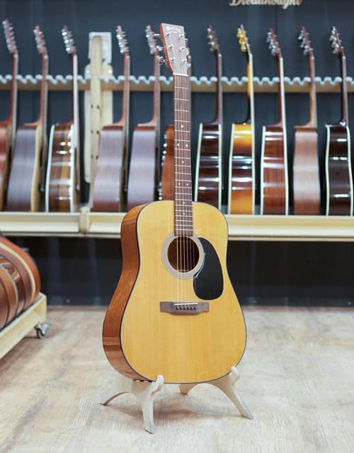 Акустическая гитара Martin D-18 - купить в "Гитарном Клубе"