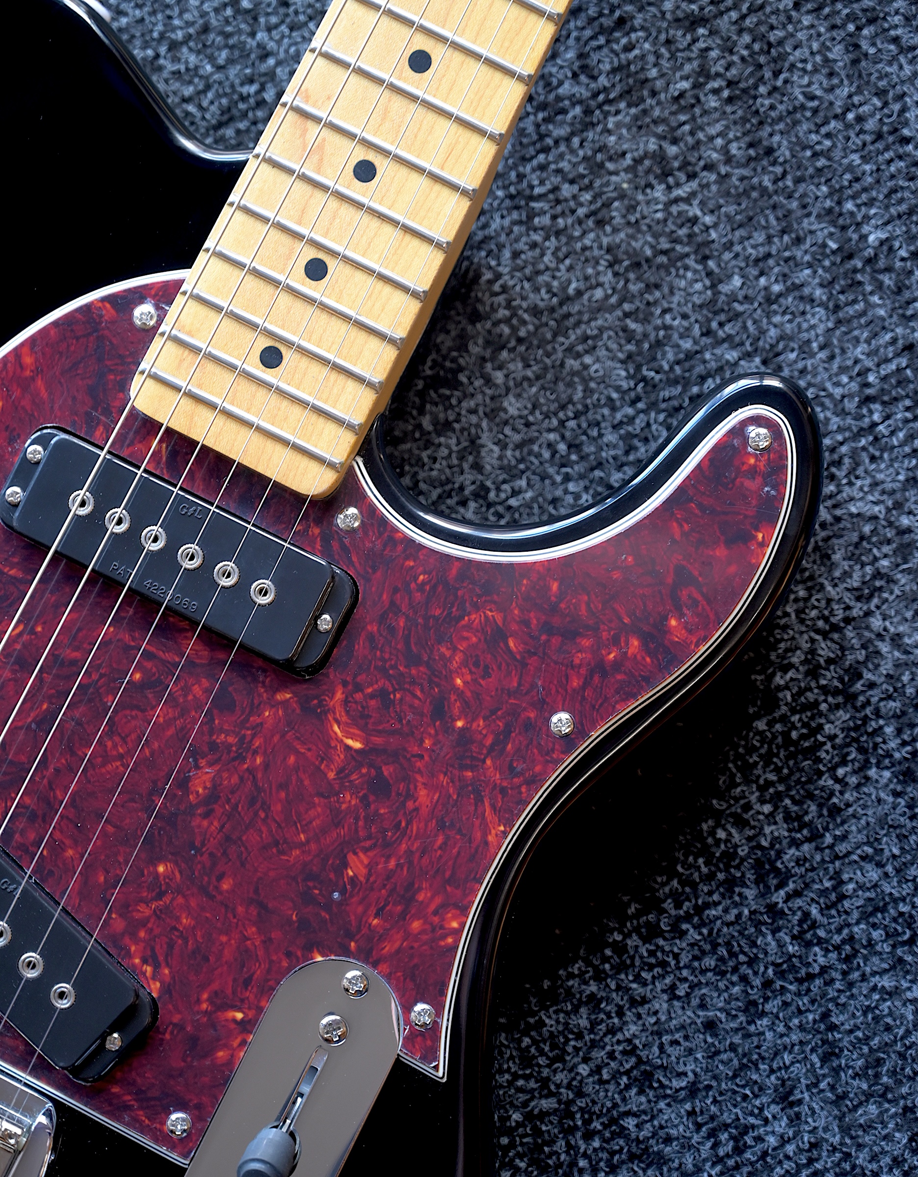 Электрогитара G&L Tribute ASAT Special Gloss Black MP Poplar - купить в "Гитарном Клубе"