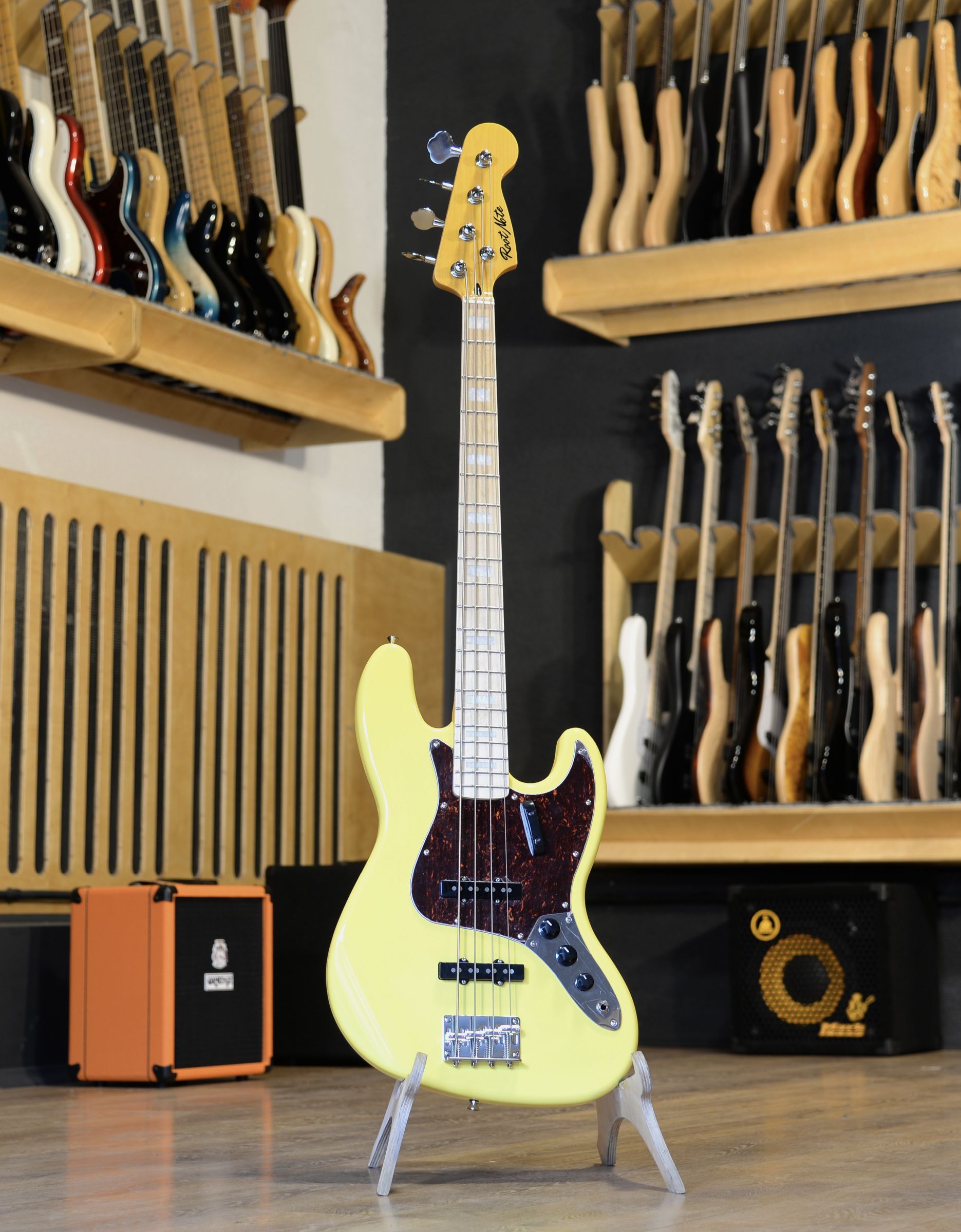 Бас-гитара Root Note JB001-VWH - купить в "Гитарном Клубе"