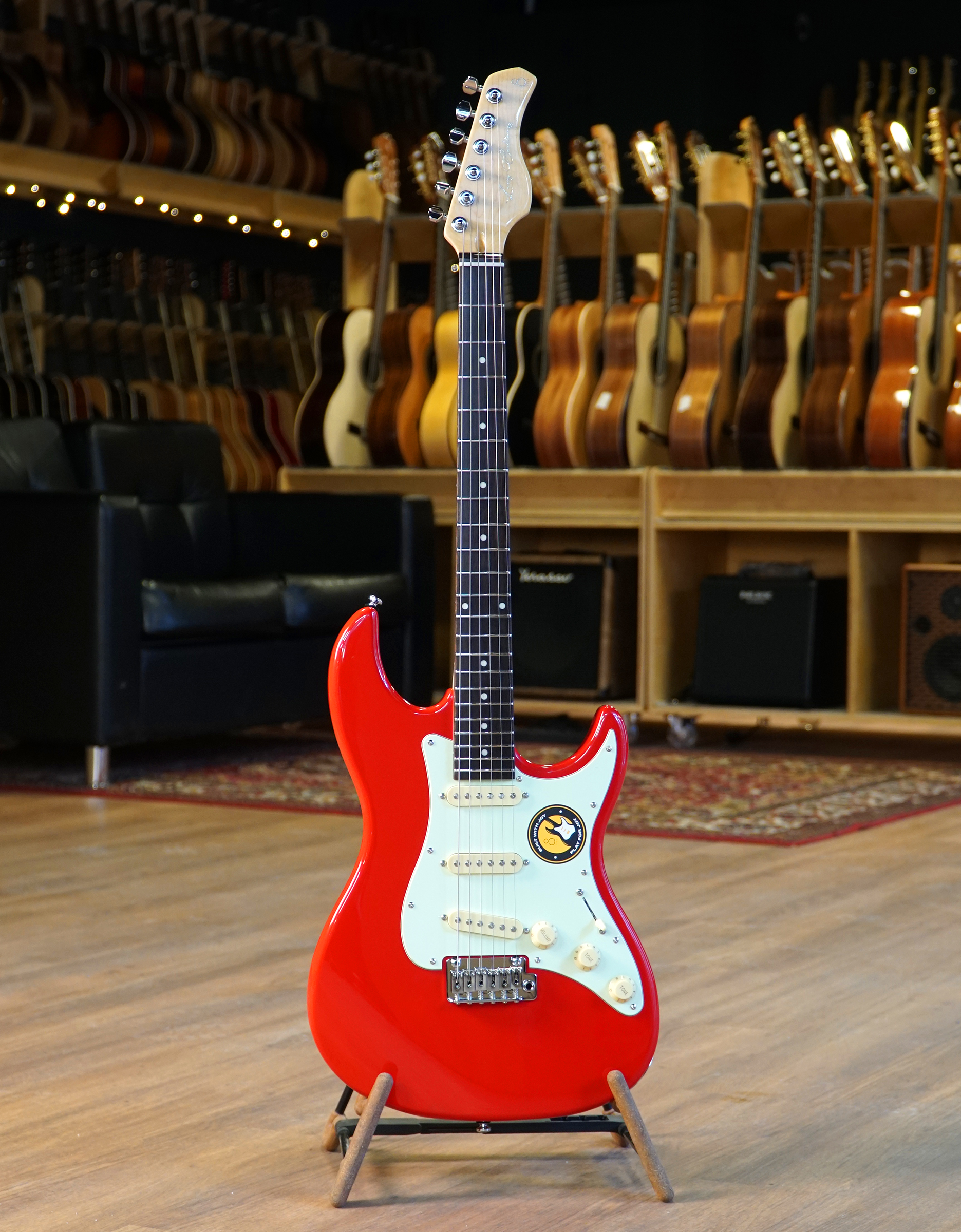 Электрогитара Sire S3 SSS RED - купить в "Гитарном Клубе"