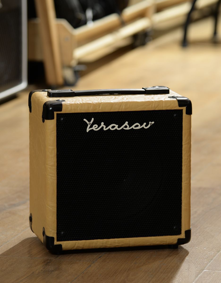 Ламповый комбоусилитель для электрогитары Yerasov Gavrosh 8C, 1х8" Celestion, 3Вт - купить в "Гитарном Клубе"