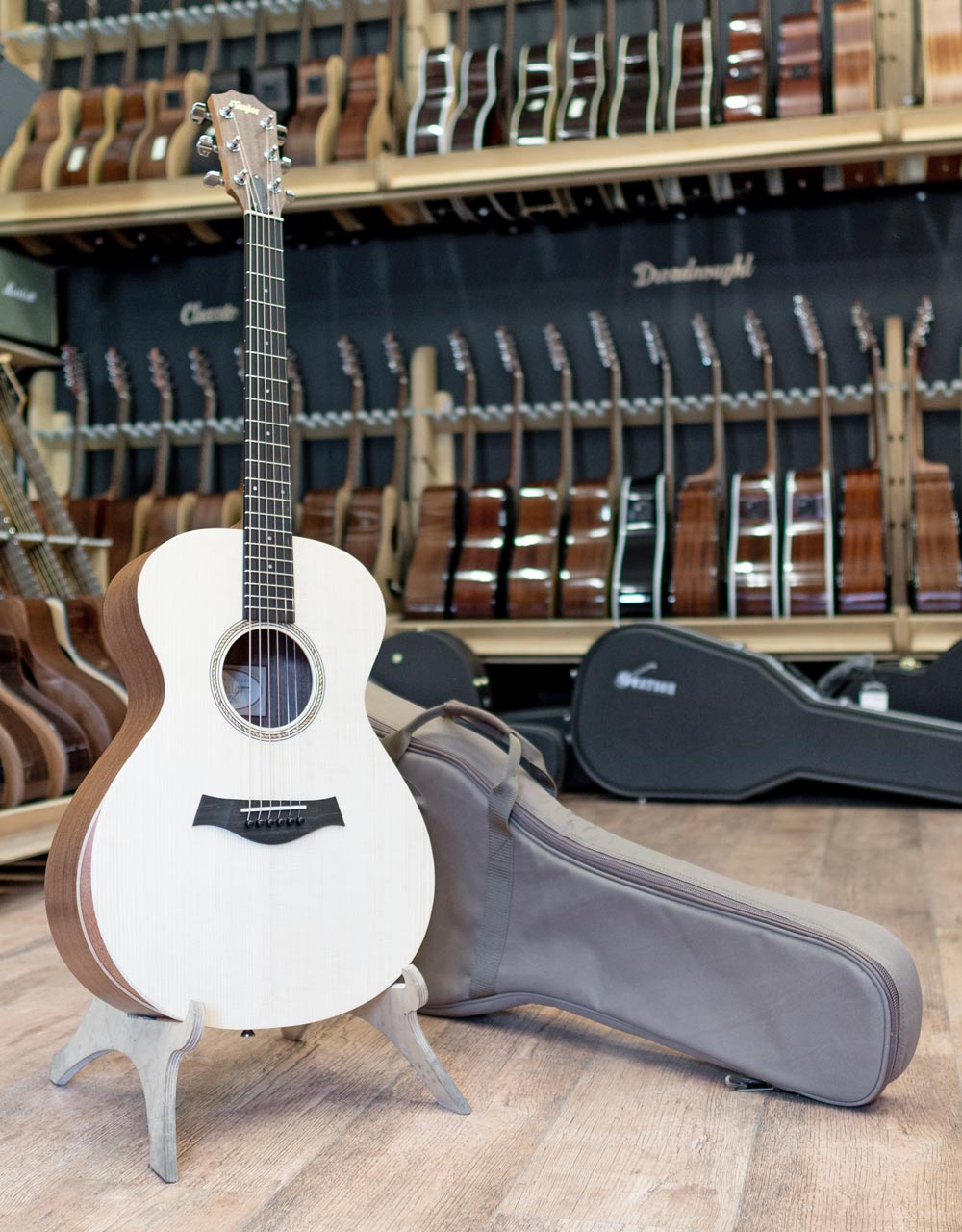 Акустическая гитара Taylor Academy 12 - купить в "Гитарном Клубе"