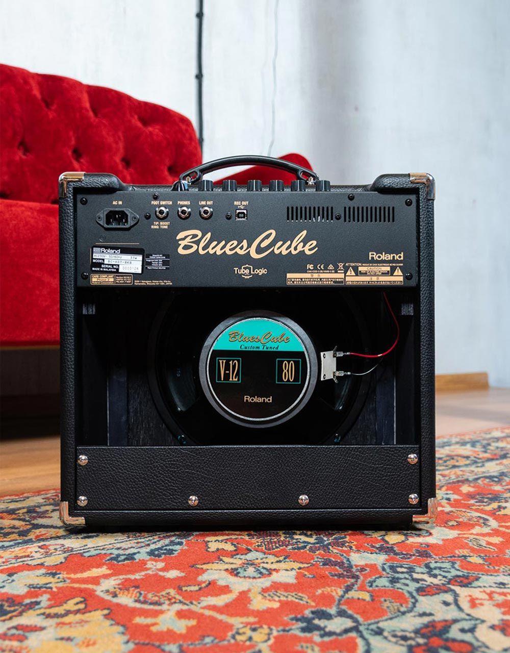 Комбоусилитель для электрогитары Roland Blues Cube Hot BK, 1х12", 30Вт - купить в "Гитарном Клубе"