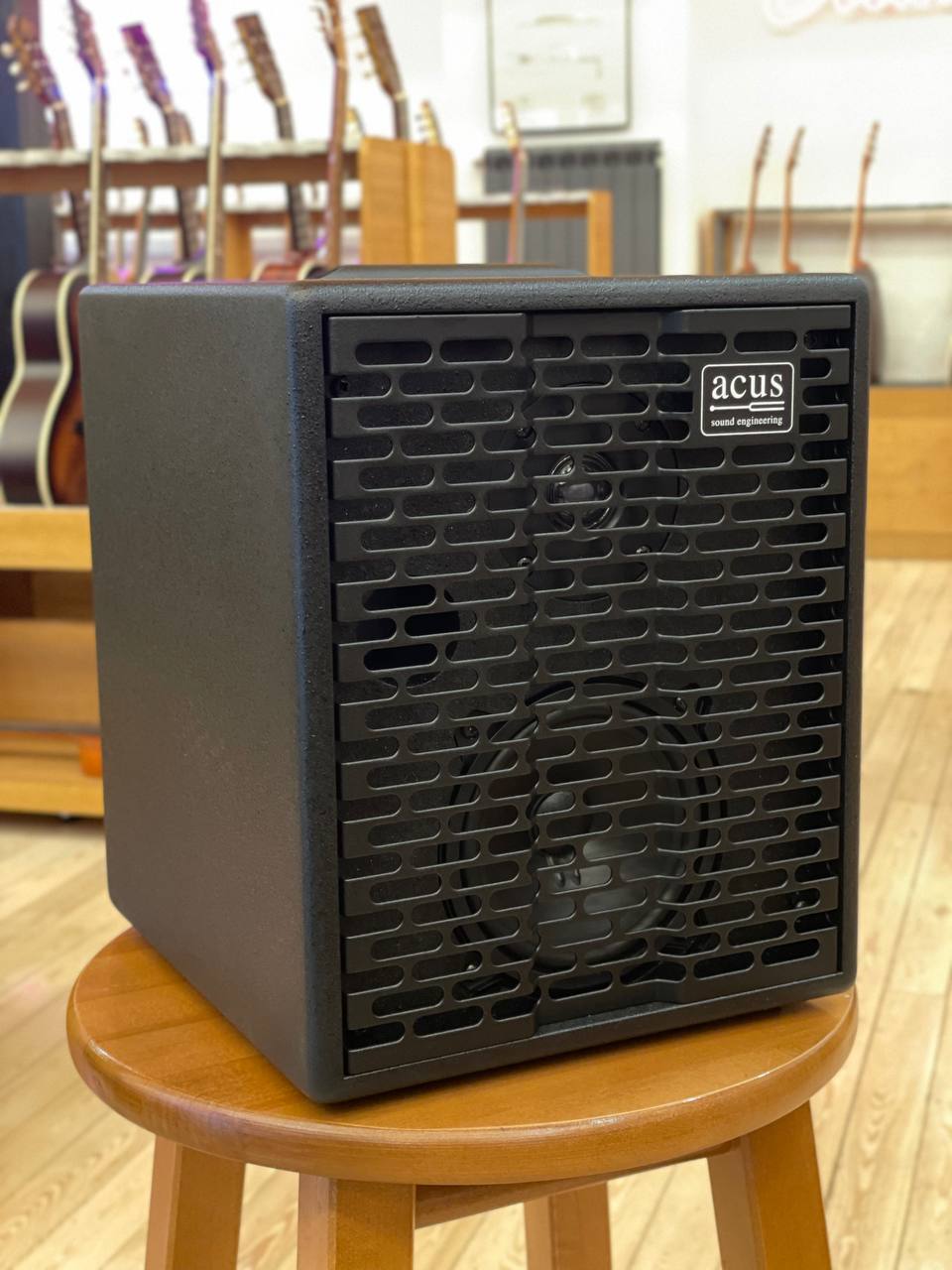 Комбоусилитель для акустической гитары Acus One ForStreet 5 Black, 40Вт - купить в "Гитарном Клубе"