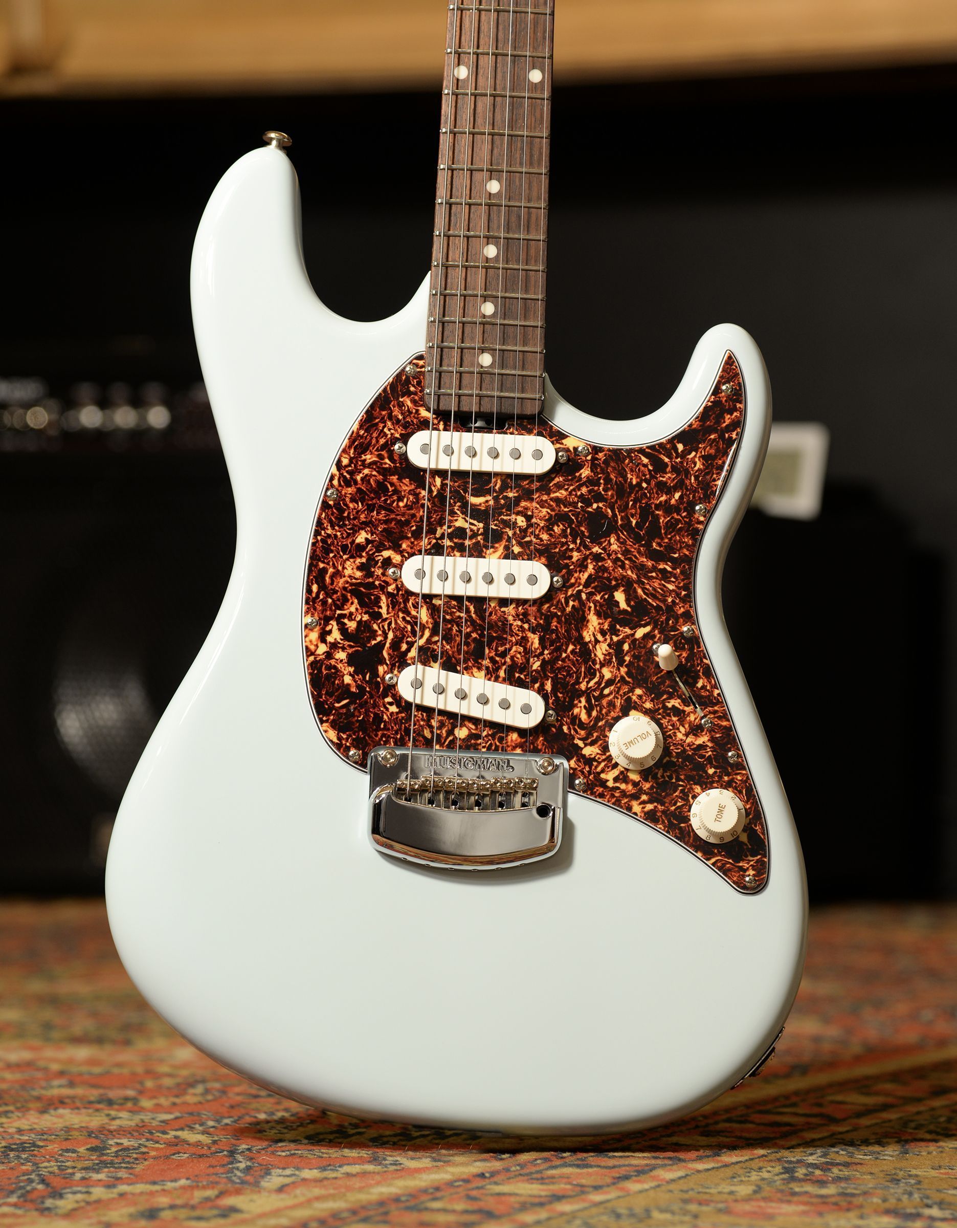 Электрогитара Music Man Cutlass SSS, Powder Blue - купить в "Гитарном Клубе"