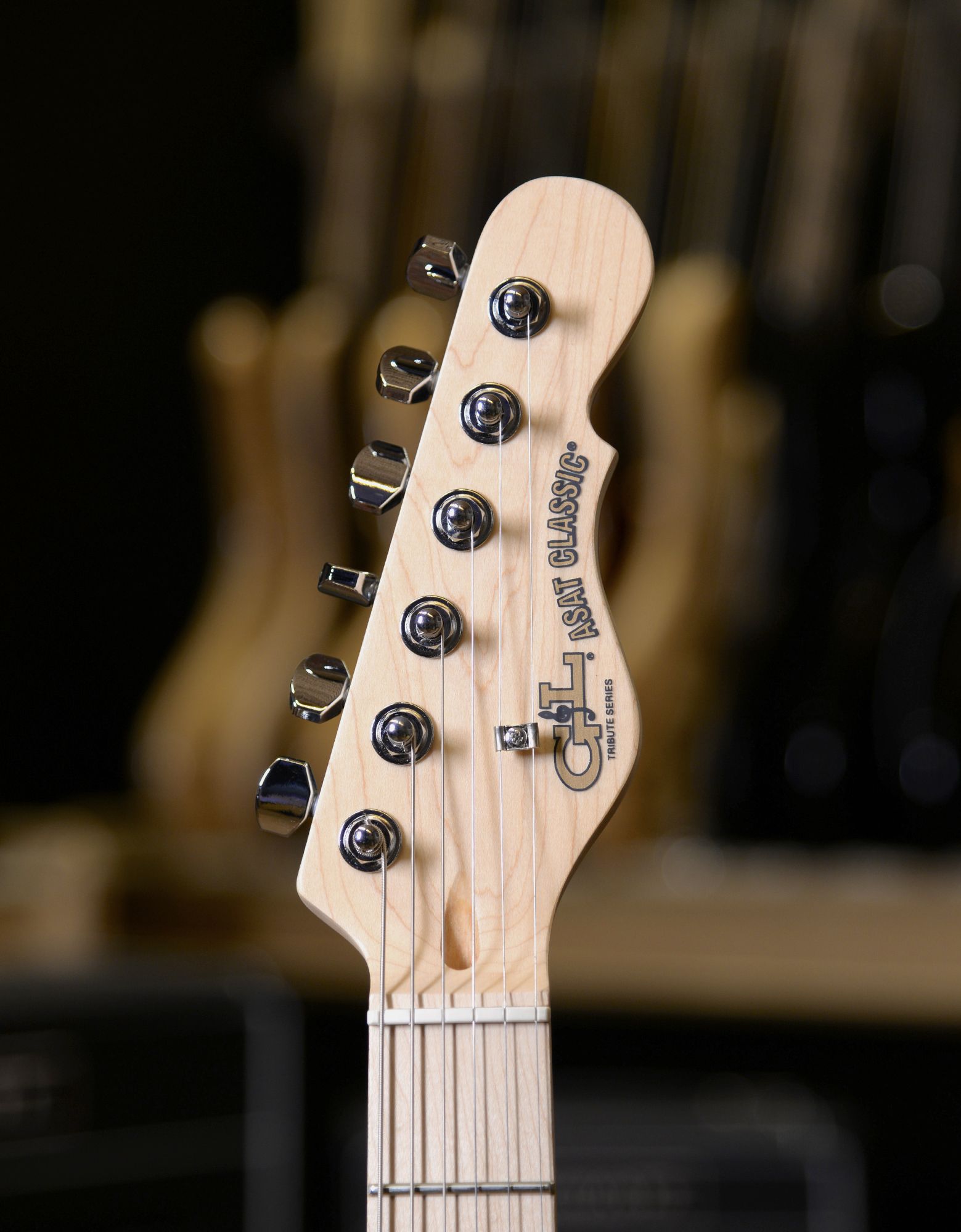 Электрогитара G&L Tribute ASAT Classic Bluesboy Semi-Hollow Natural Ash MP - купить в "Гитарном Клубе"