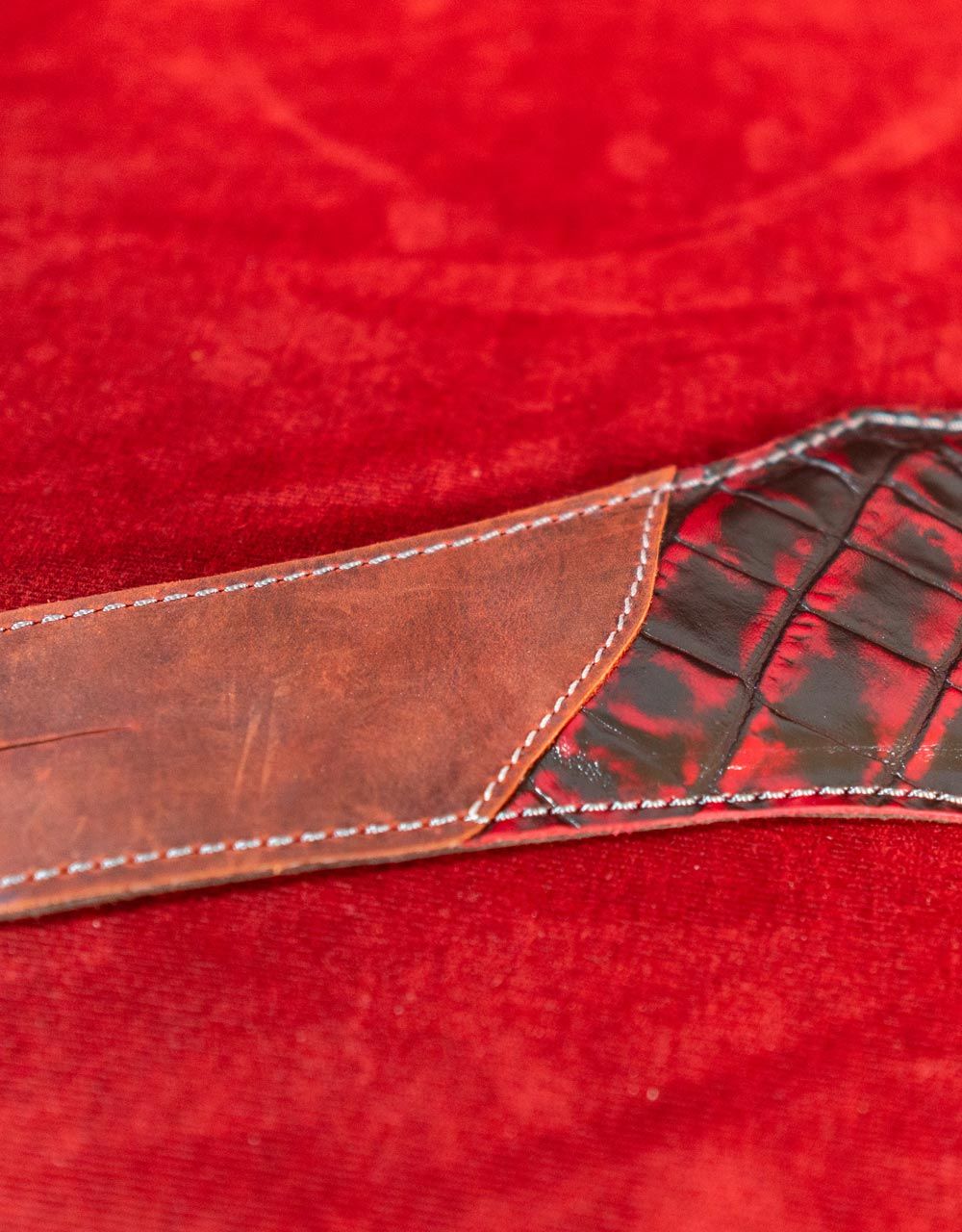 Ремень для гитары Custom Shop - купить в "Гитарном Клубе"