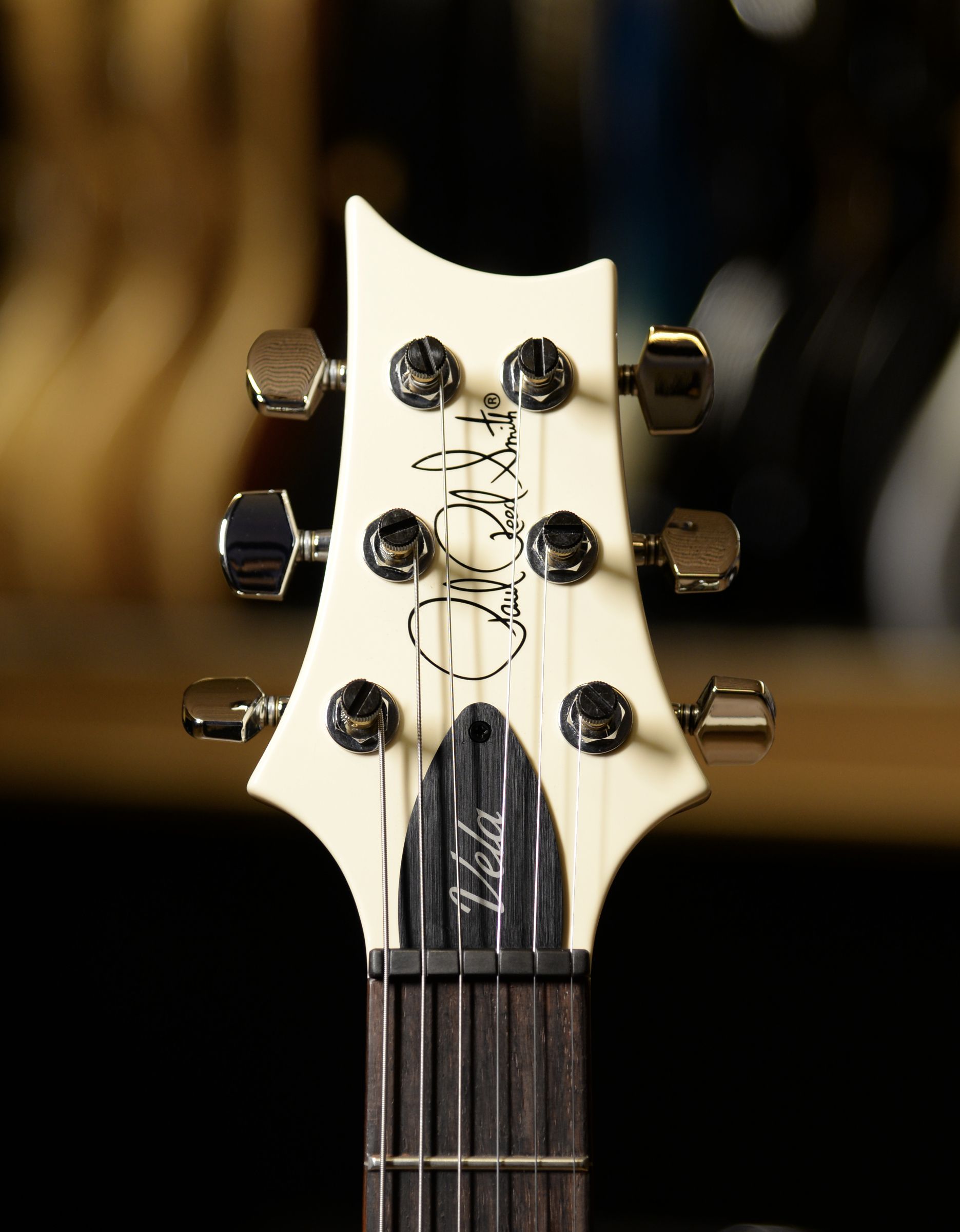 Электрогитара PRS S2 VELA SEMI-HOLLOW ANTIQUE WHITE - купить в "Гитарном Клубе"