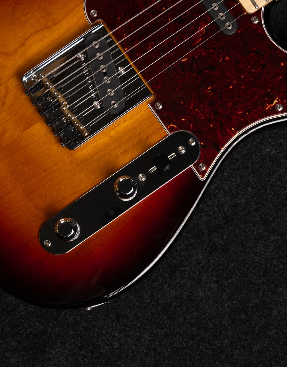 Электрогитара G&L FD ASAT Classic 3-Tone Sunburst MP - купить в "Гитарном Клубе"