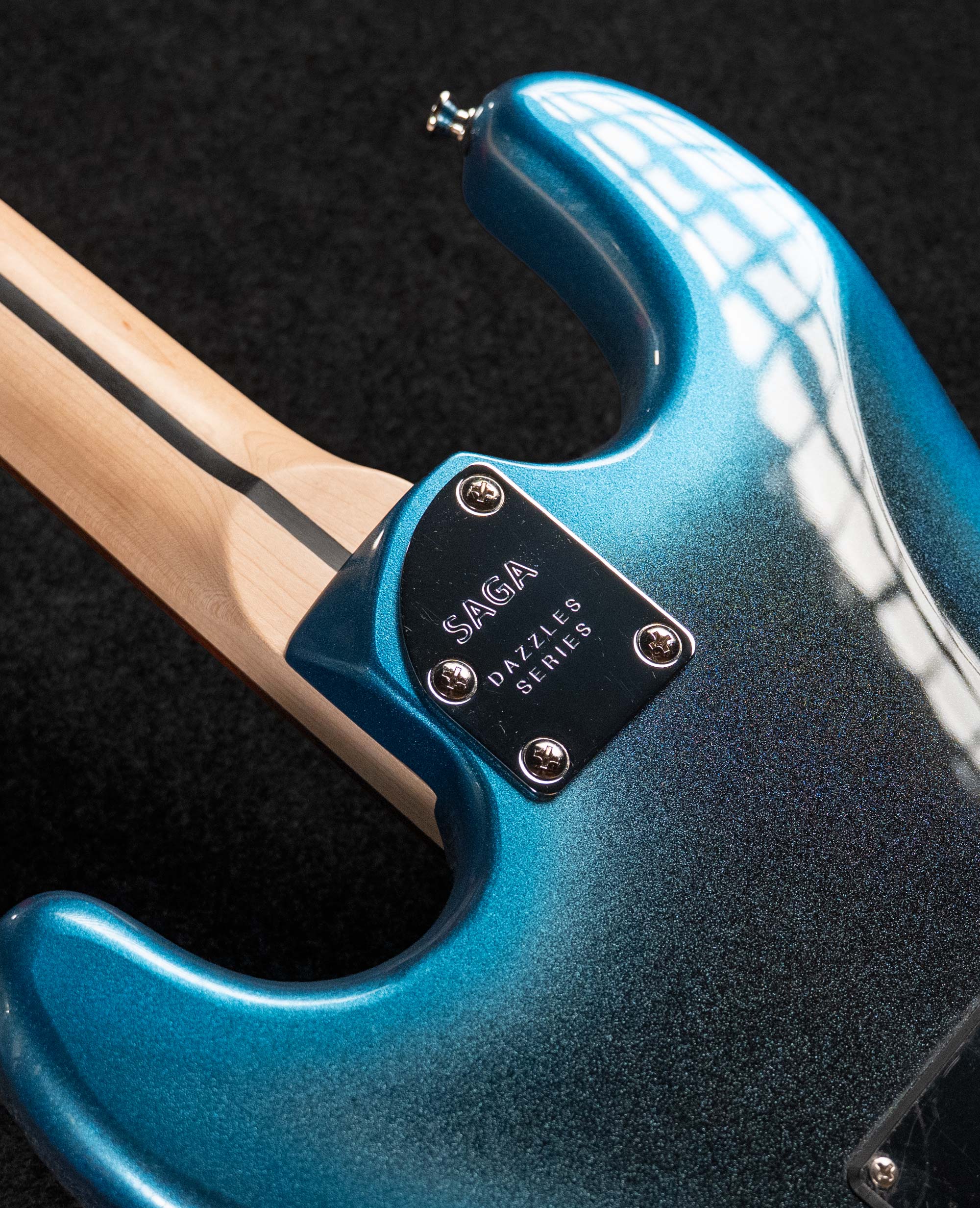 Электрогитара Saga Dark Night Blue - купить в "Гитарном Клубе"