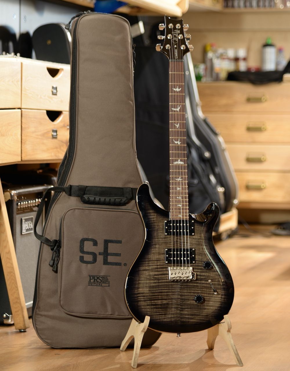 Электрогитара PRS SE CUSTOM 24 CHARCOAL BURST - купить в "Гитарном Клубе"