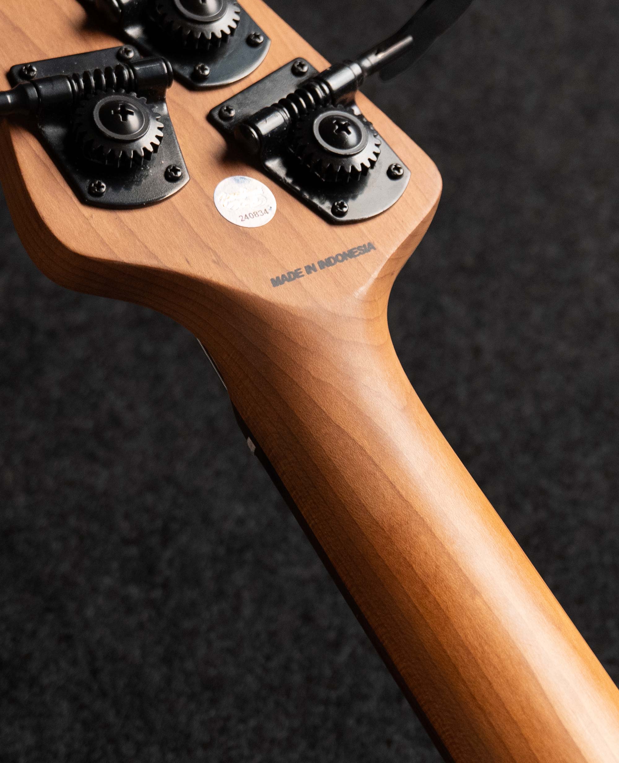 Бас-гитара Sterling StingRay RAY34-PSK, Purple Sparkle - купить в "Гитарном Клубе"