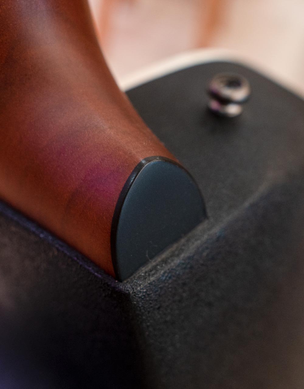 Электроакустическая гитара Ovation Applause AE44IIP-VV Mid Cutaway Vintage Varnish - купить в "Гитарном Клубе"