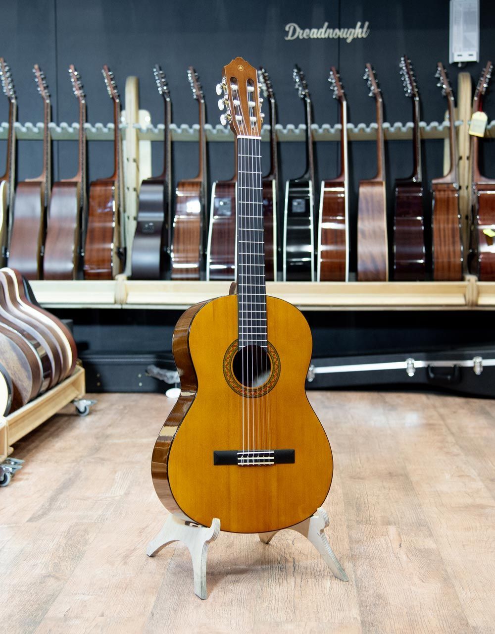 Классическая гитара Yamaha C40 - купить в "Гитарном Клубе"