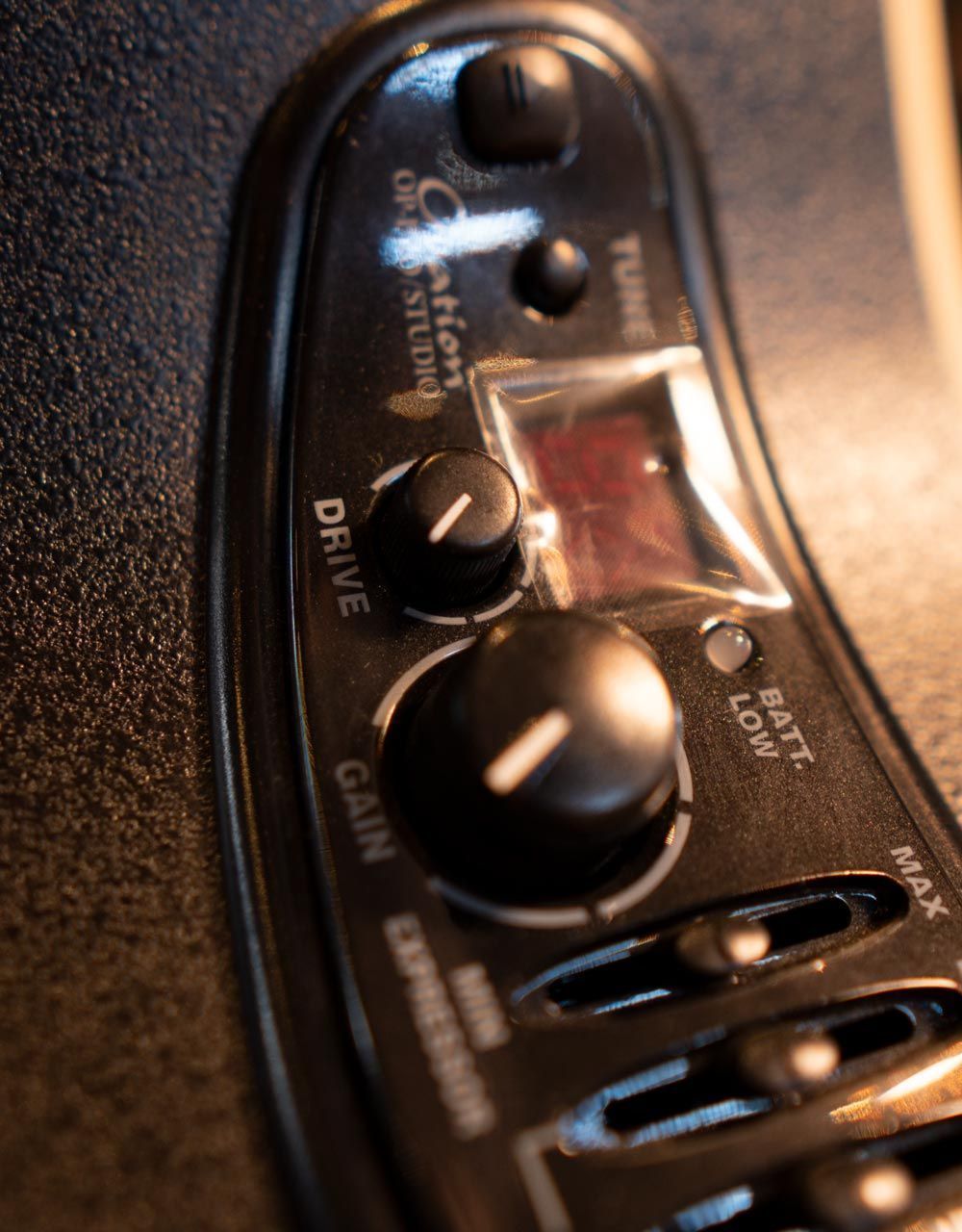 Электроакустическая гитара Ovation 2078AX-1 Elite Deep Contour Cutaway Sunburst - купить в "Гитарном Клубе"