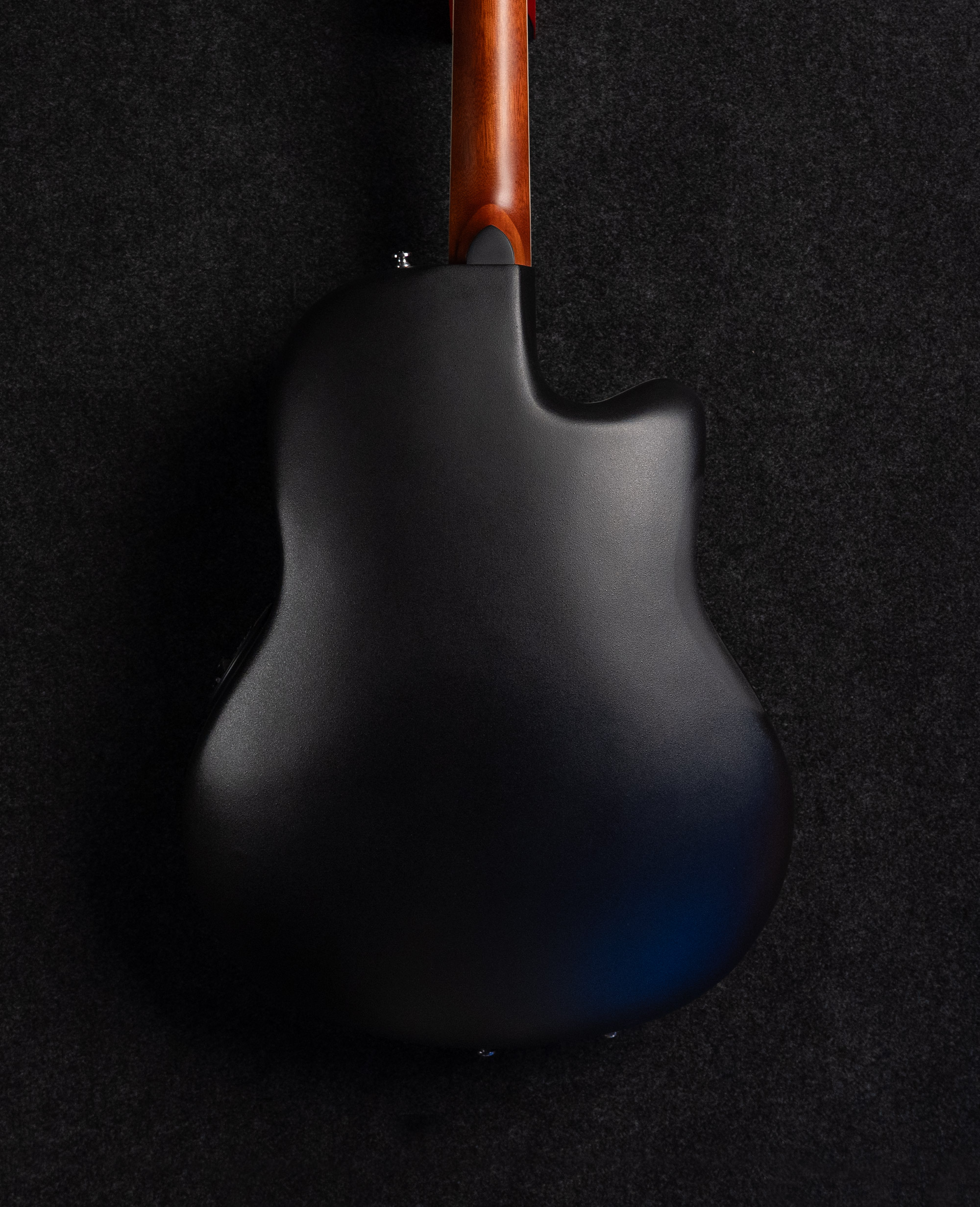 Электроакустическая гитара Ovation CS24L-4G Celebrity Standart Mid-Depth Natural - купить в "Гитарном Клубе"