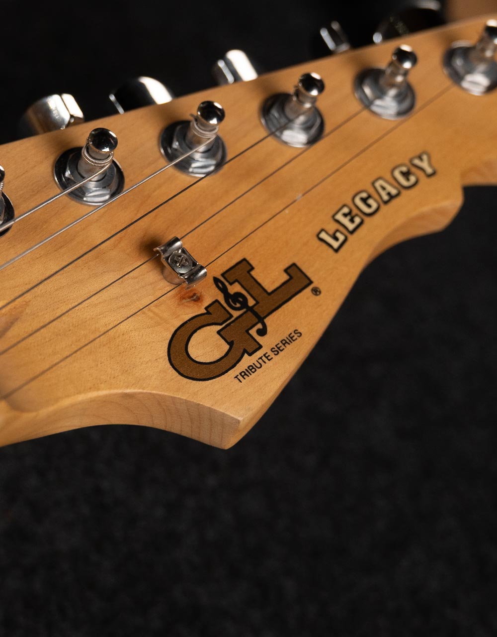 Электрогитара G&L Tribute Legacy Gloss Black MP Poplar - купить в "Гитарном Клубе"