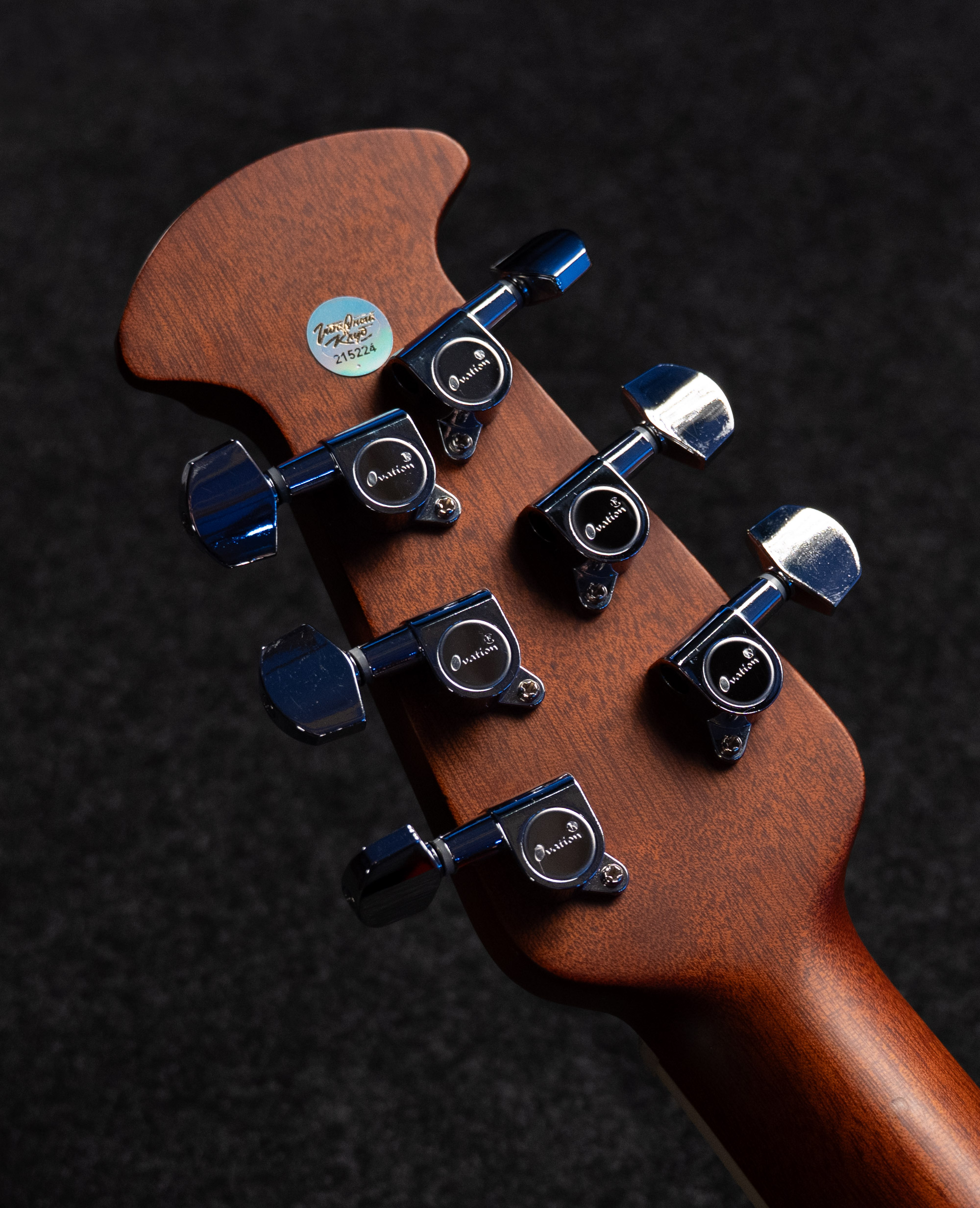 Электроакустическая гитара Ovation CS24L-4G Celebrity Standart Mid-Depth Natural - купить в "Гитарном Клубе"