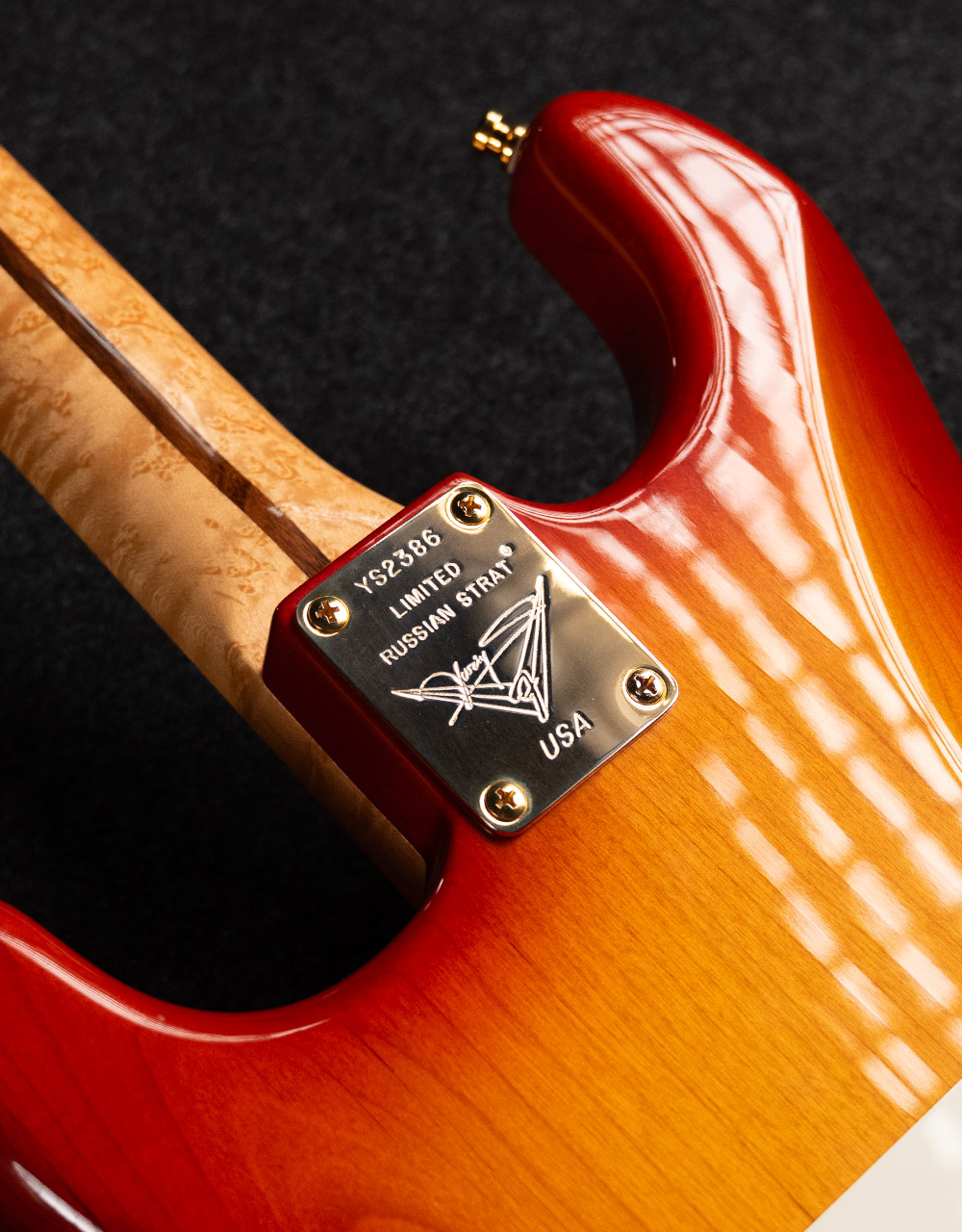 Электрогитара Fender Custom Shop Masterbuilt Yuriy Shishkov Russian Stratocaster Masterbuild Shishko - купить в "Гитарном Клубе"