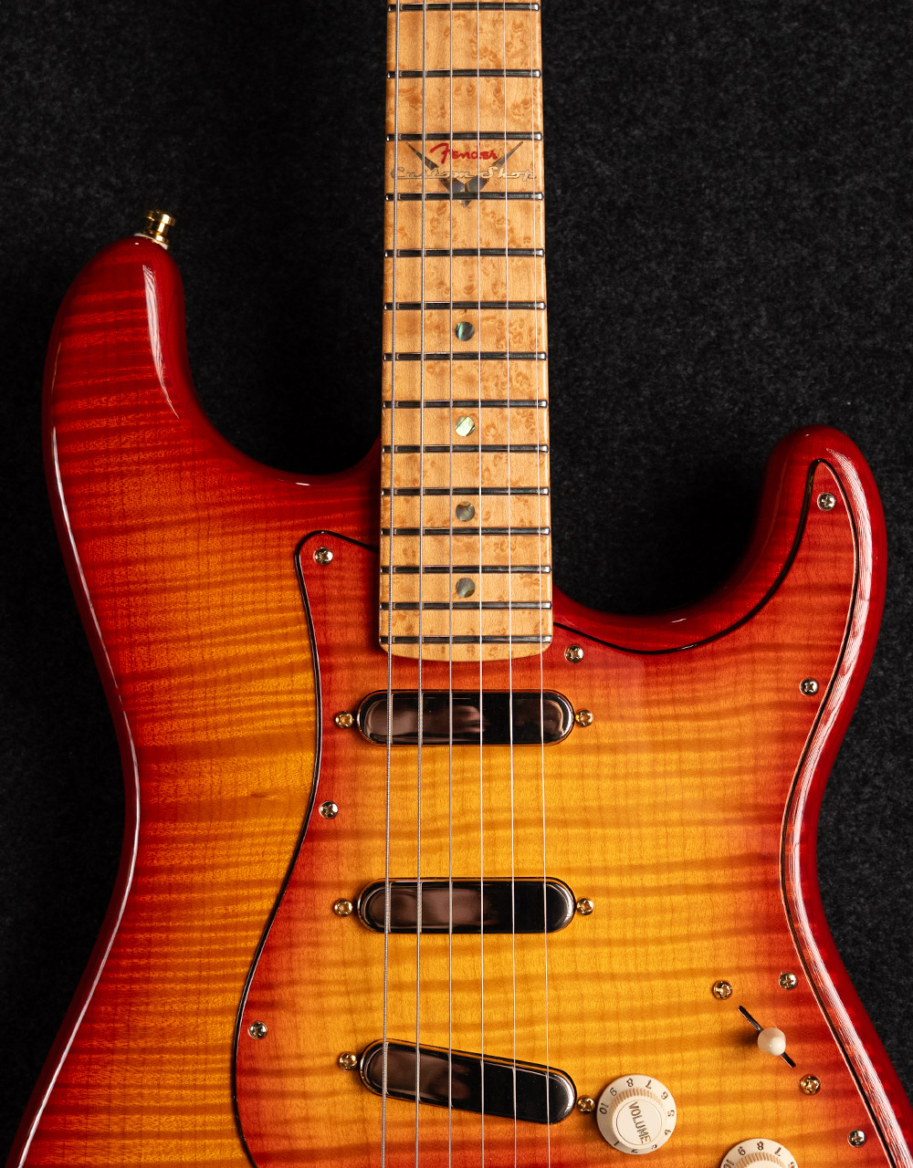 Электрогитара Fender Custom Shop Masterbuilt Yuriy Shishkov Russian Stratocaster Masterbuild Shishko - купить в "Гитарном Клубе"