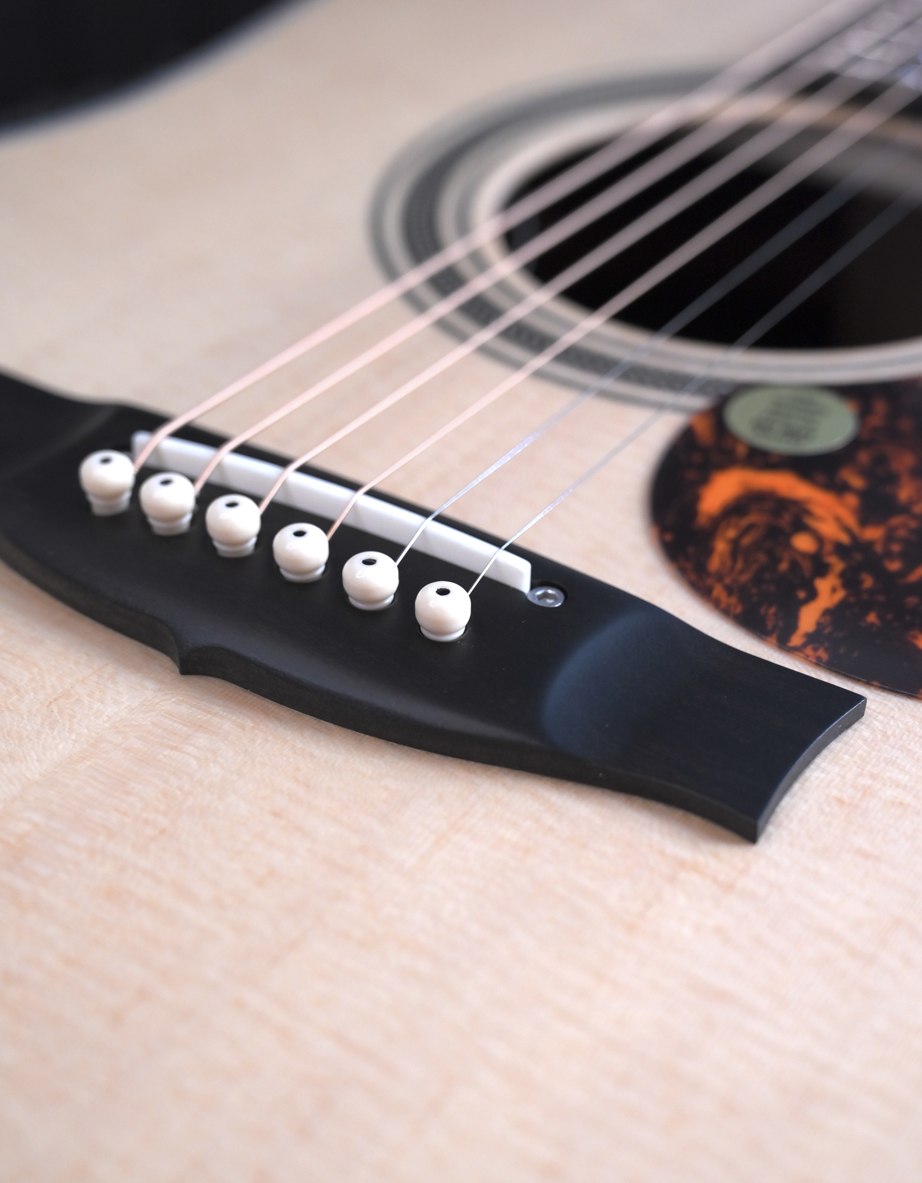 Электроакустическая гитара Maton ER90C - купить в "Гитарном Клубе"