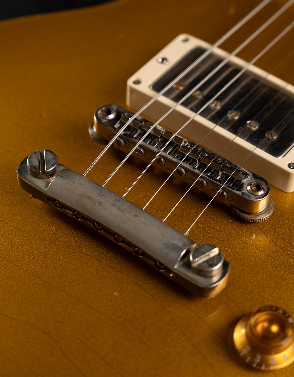 Электрогитара Heritage Factory Special H-150 Goldtop Stinger Artisan Aged - купить в "Гитарном Клубе"