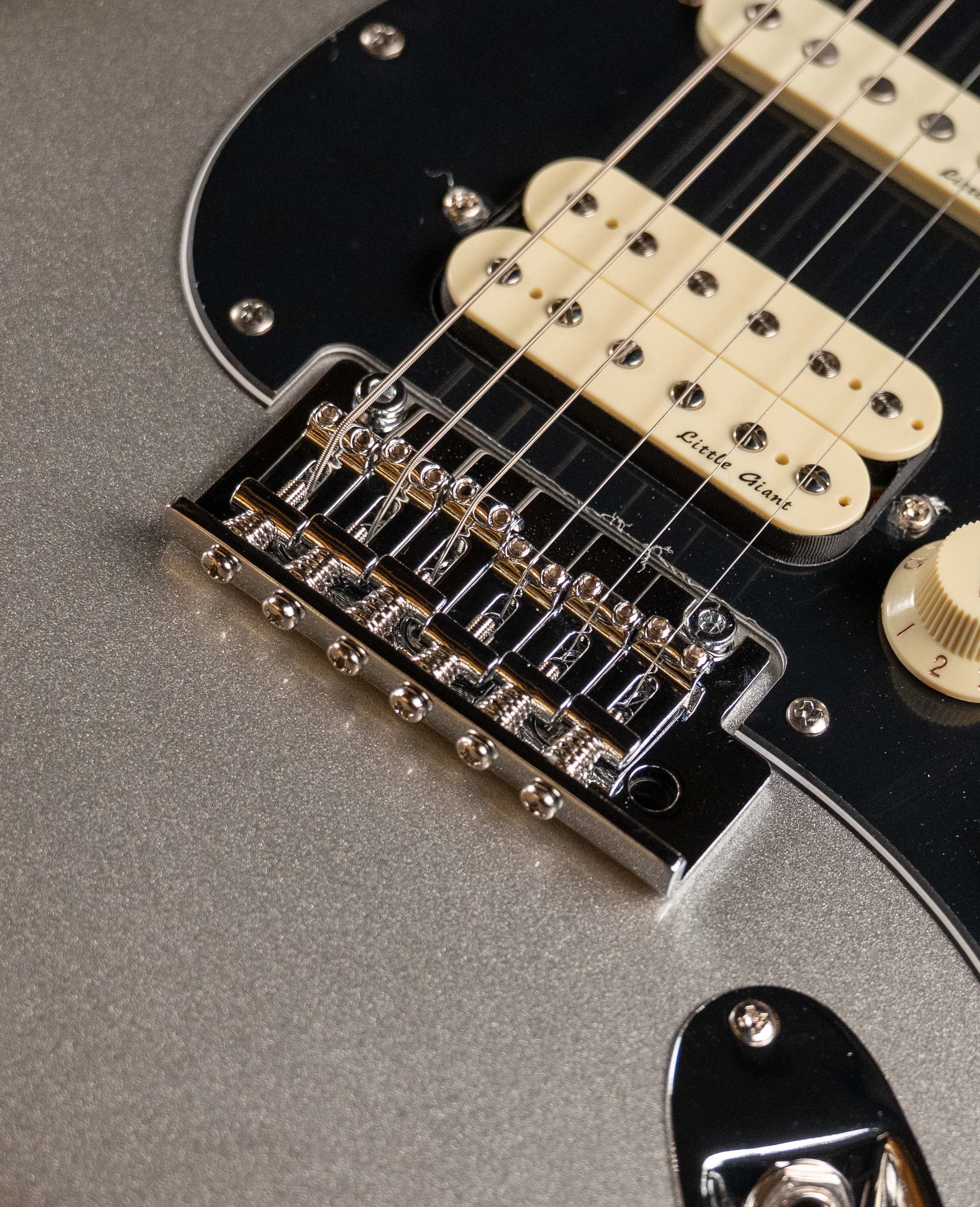 Электрогитара Saga Mercury Gray - купить в "Гитарном Клубе"