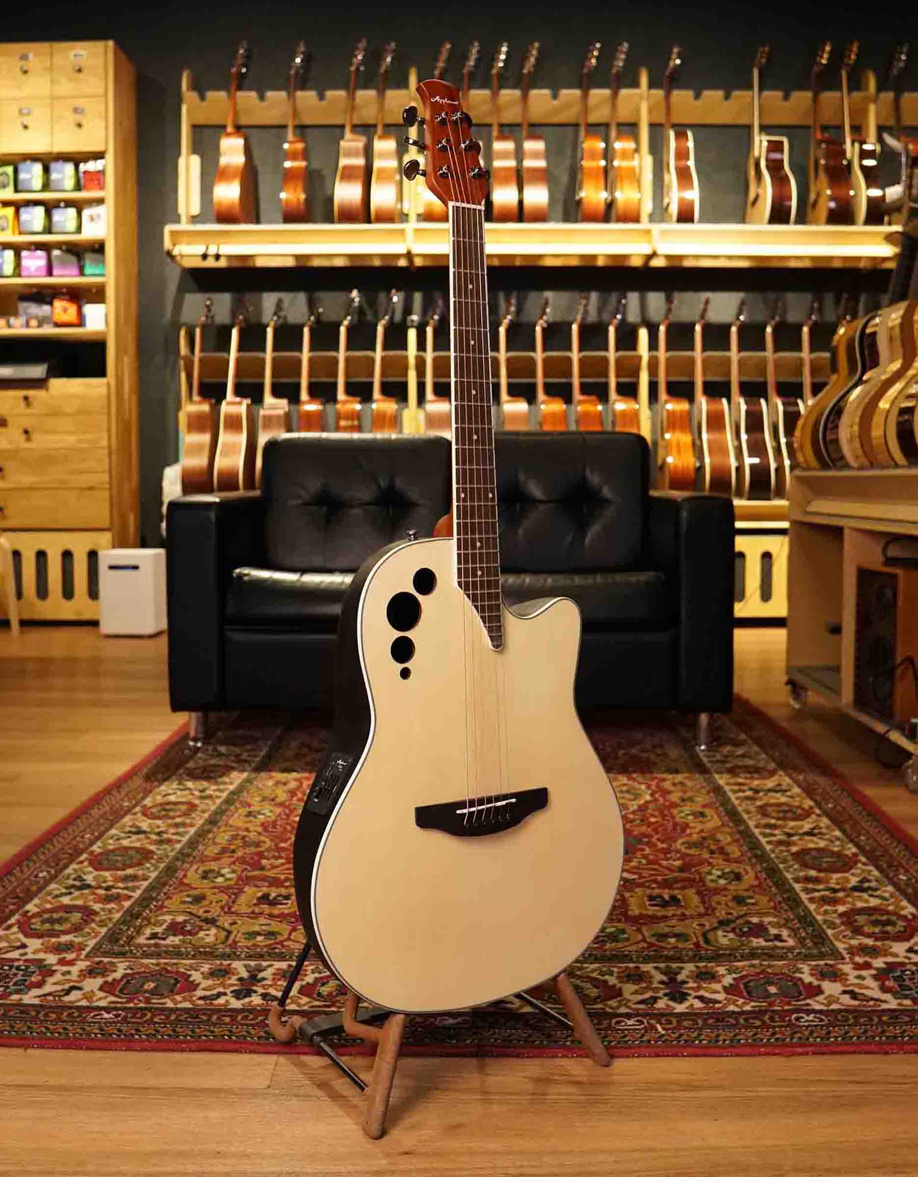 Электроакустическая гитара Ovation Applause AE44II-4S Elite Mid Cutaway Natural Satin - купить в "Гитарном Клубе"