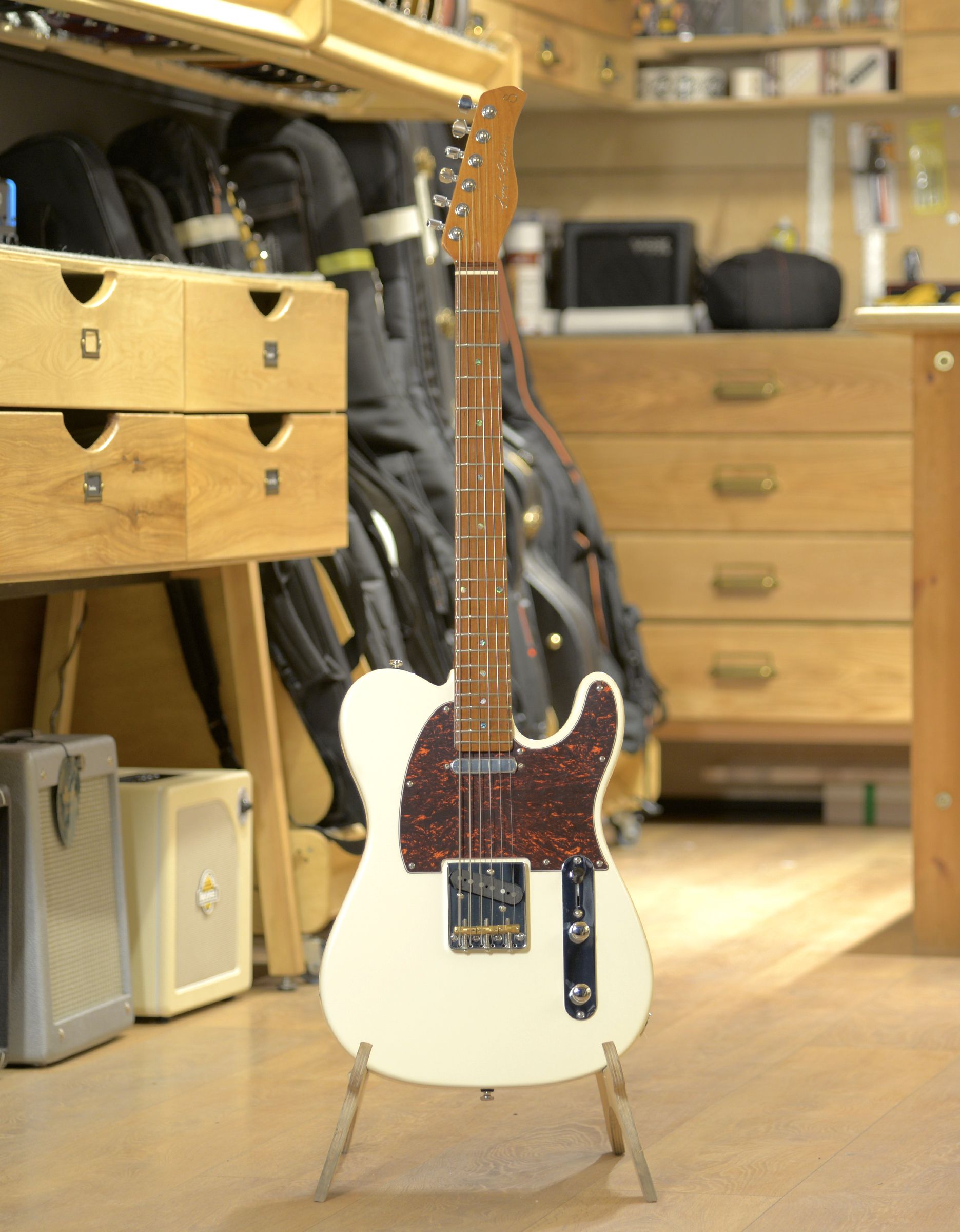 Электрогитара Sire T7 AWH - купить в "Гитарном Клубе"