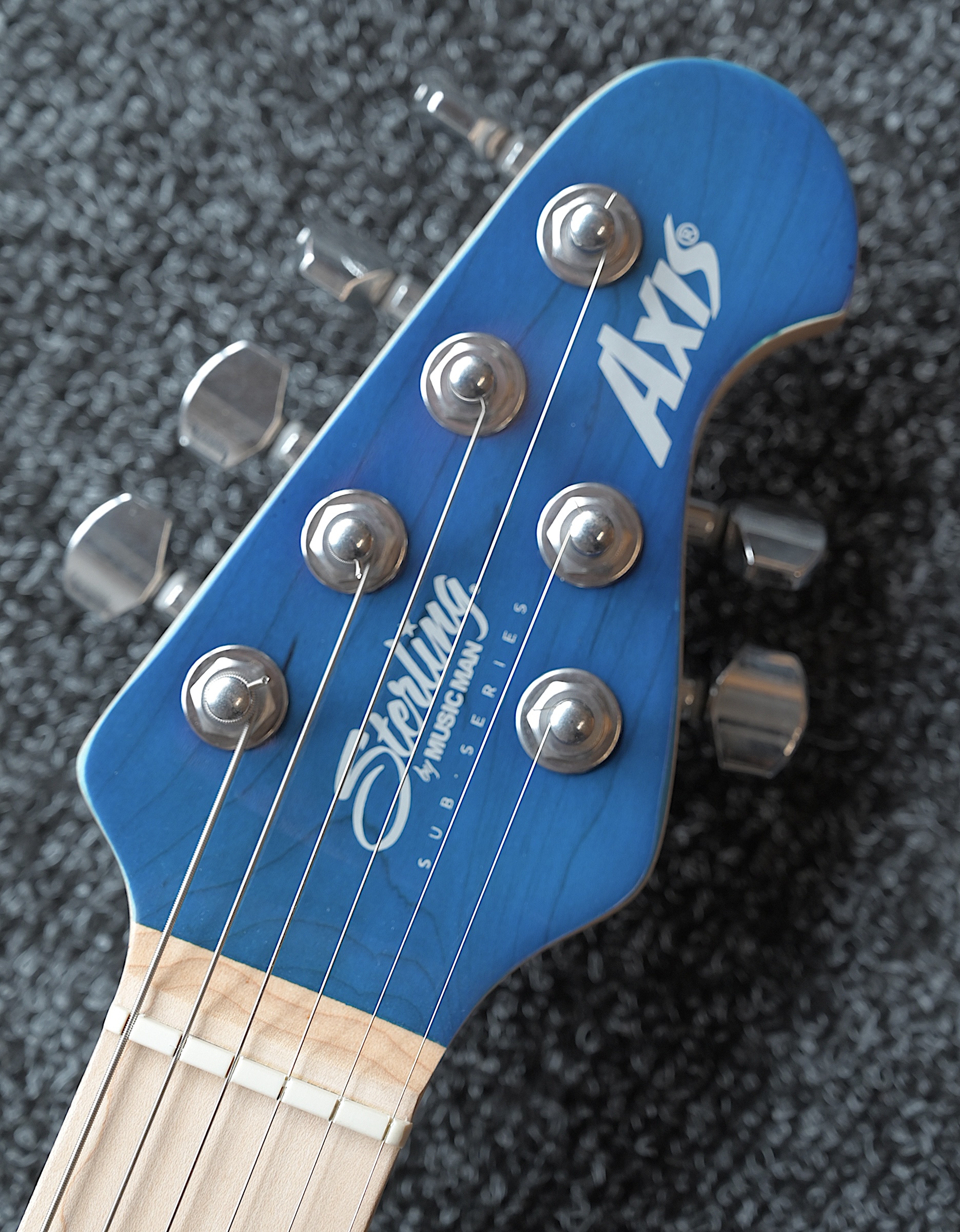 Электрогитара Sterling Axis Neptune Blue - купить в "Гитарном Клубе"