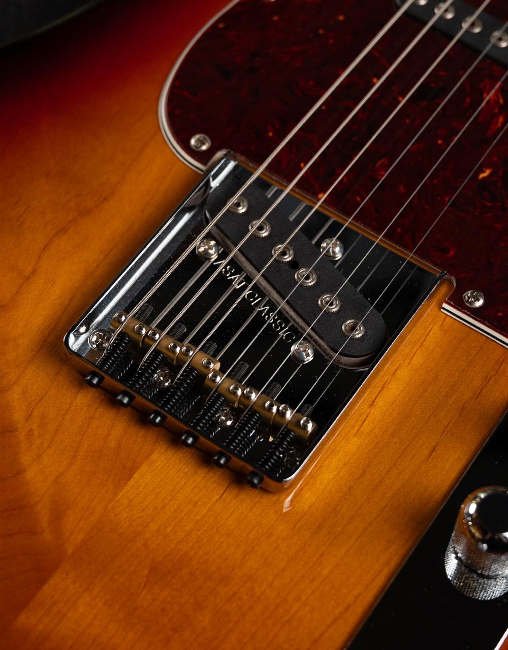 Электрогитара G&L FD ASAT Classic 3-Tone Sunburst MP - купить в "Гитарном Клубе"