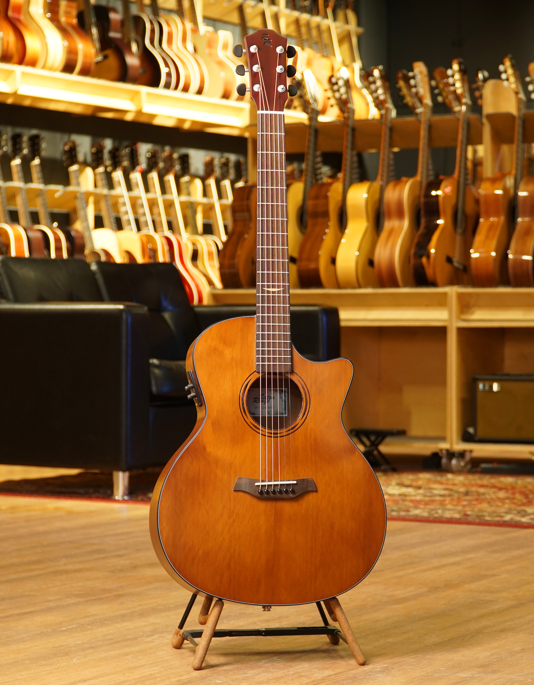 Электроакустическая гитара Baton Rouge AR11C/ACE-W - купить в "Гитарном Клубе"