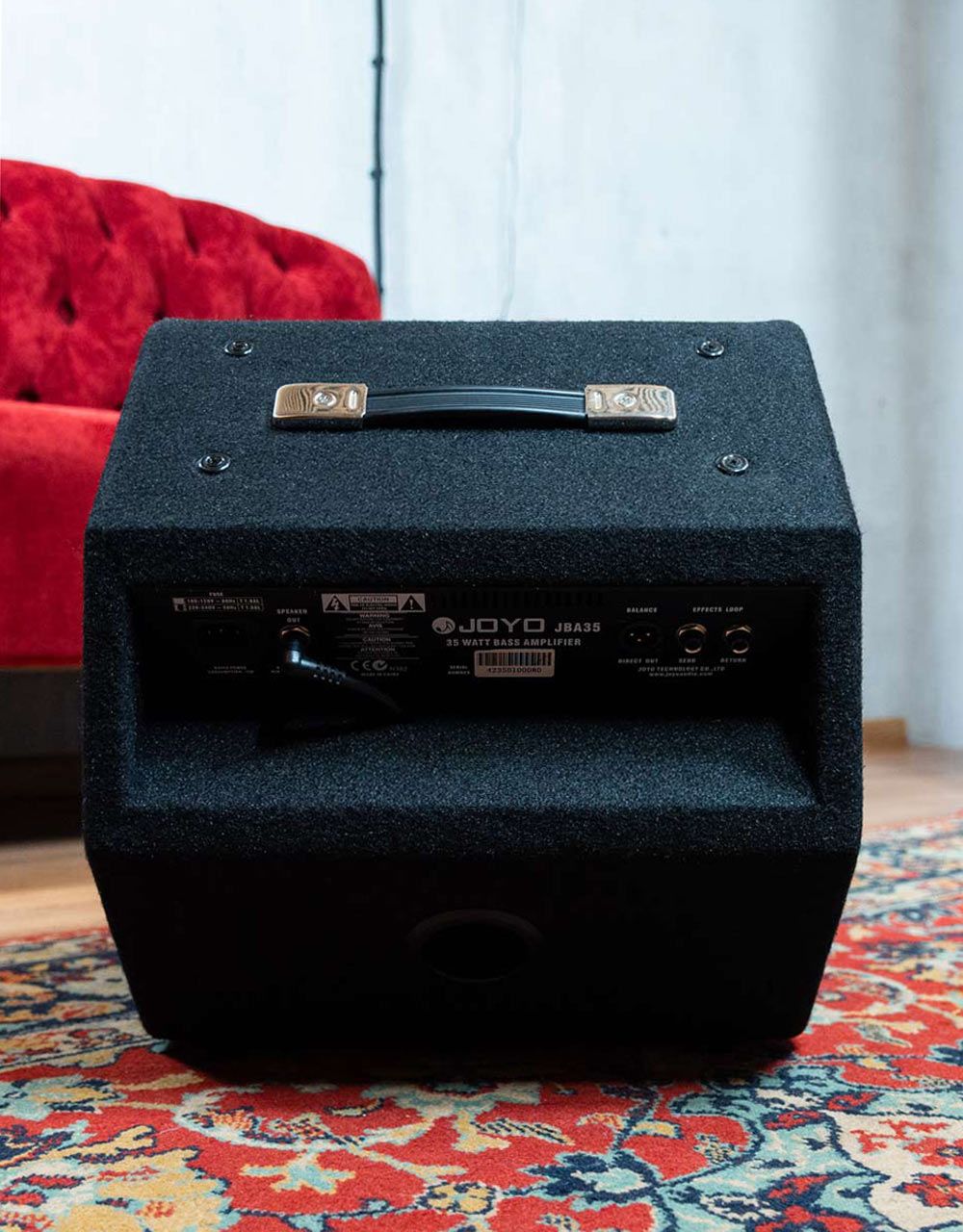 Комбоусилитель для бас-гитары JOYO JBA-35, 1х10, 35Вт - купить в "Гитарном Клубе"