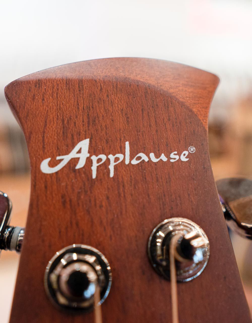 Электроакустическая гитара Ovation Applause AE44IIP-VV Mid Cutaway Vintage Varnish - купить в "Гитарном Клубе"