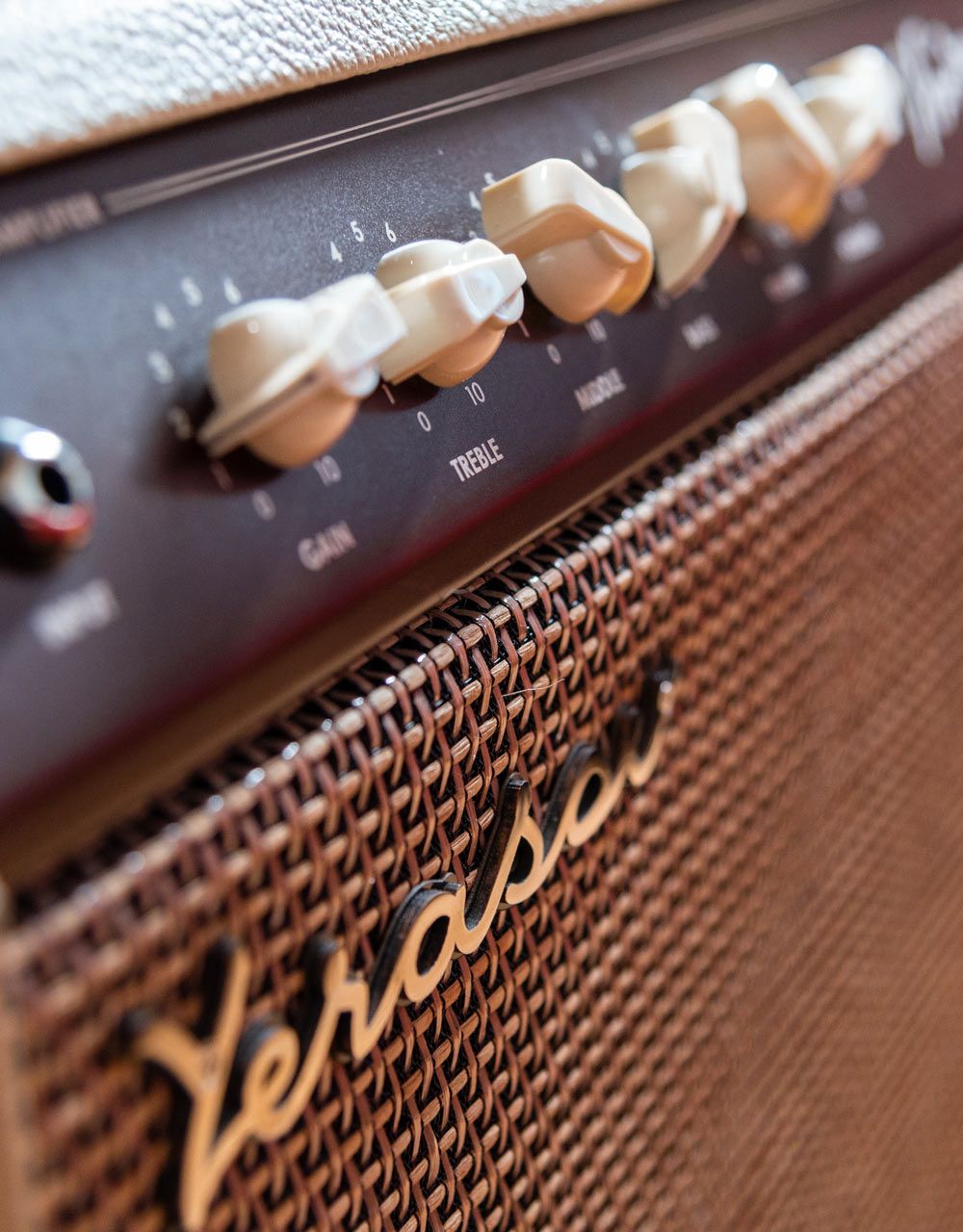 Ламповый комбоусилитель для электрогитары Yerasov Igor Boiko Signature, 1х12" Celestion G12H Anniver - купить в "Гитарном Клубе"