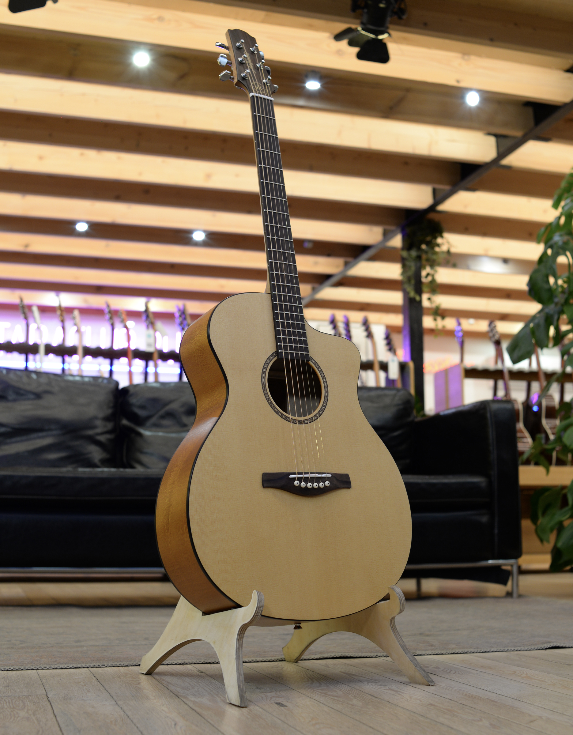 Акустическая гитара Mariachi GA-C ML, 43 мм - купить в "Гитарном Клубе"